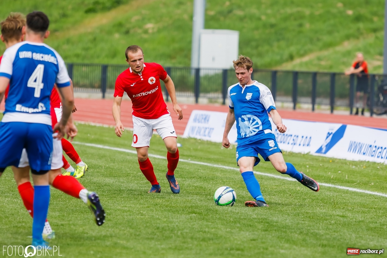 Zdjęcie w galerii na portalu naszraciborz.pl: Unia Krzanowice pokonała i fotel lidera zachowała [FOTO] wiadomości z regionu