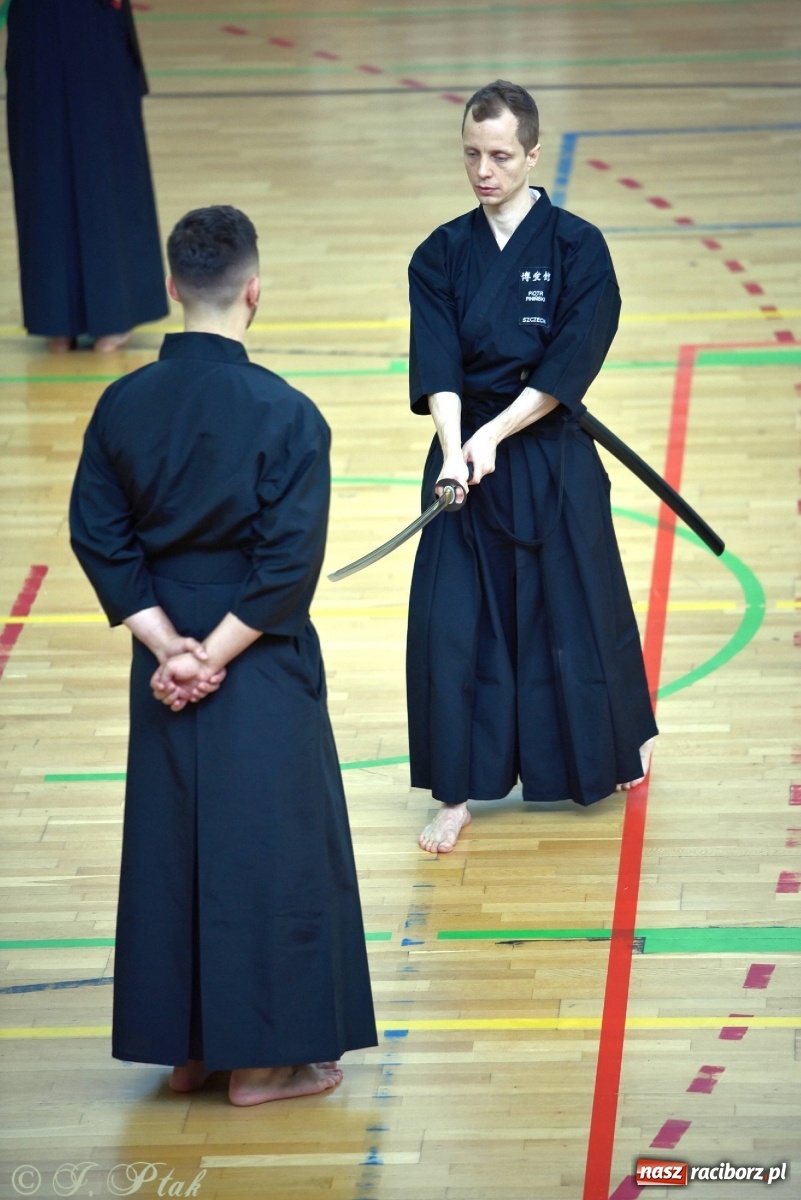 Zdjęcie w galerii na portalu naszraciborz.pl: Mistrzowie miecza rywalizują w Raciborzu [FOTO] wiadomości z regionu