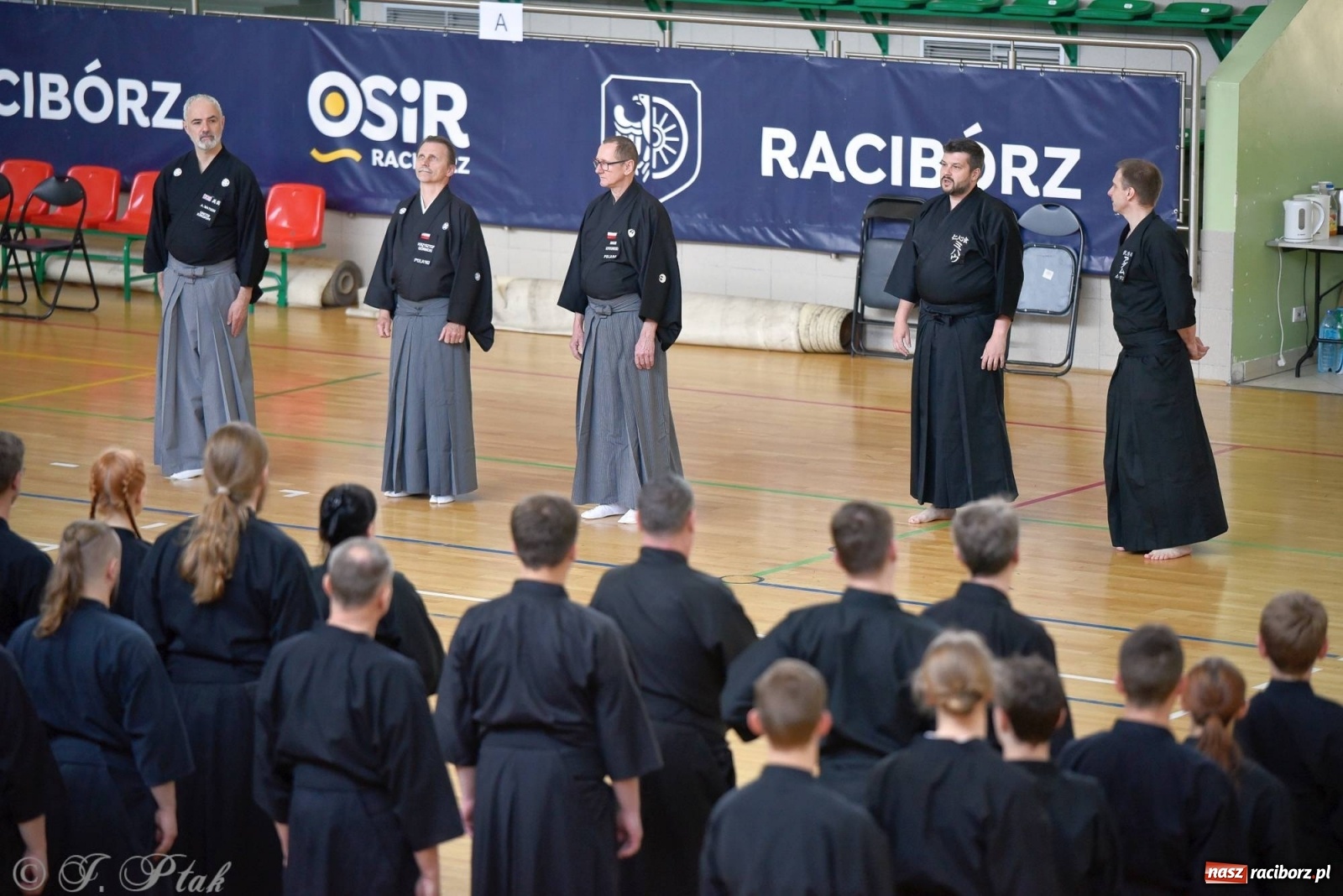 Zdjęcie w galerii na portalu naszraciborz.pl: Mistrzowie miecza rywalizują w Raciborzu [FOTO] wiadomości z regionu