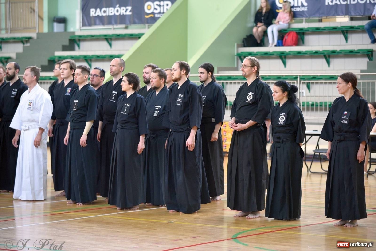 Zdjęcie w galerii na portalu naszraciborz.pl: Mistrzowie miecza rywalizują w Raciborzu [FOTO] wiadomości z regionu
