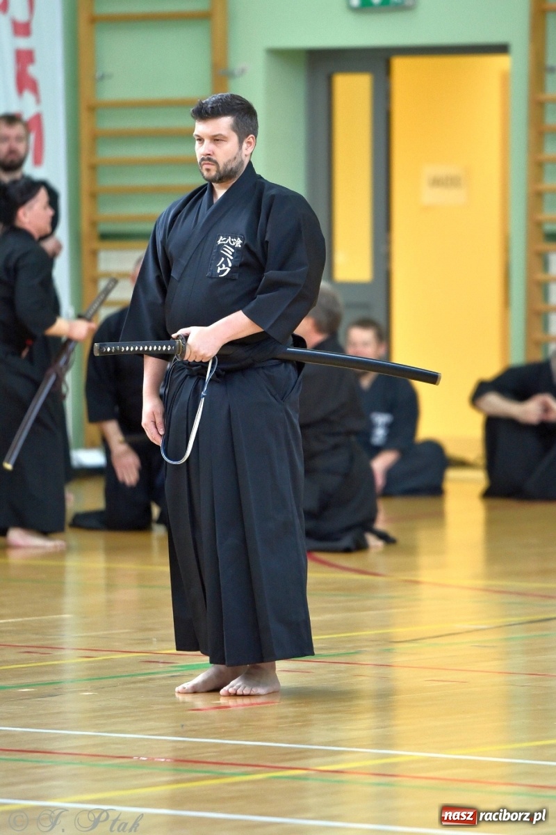 Zdjęcie w galerii na portalu naszraciborz.pl: Mistrzowie miecza rywalizują w Raciborzu [FOTO] wiadomości z regionu