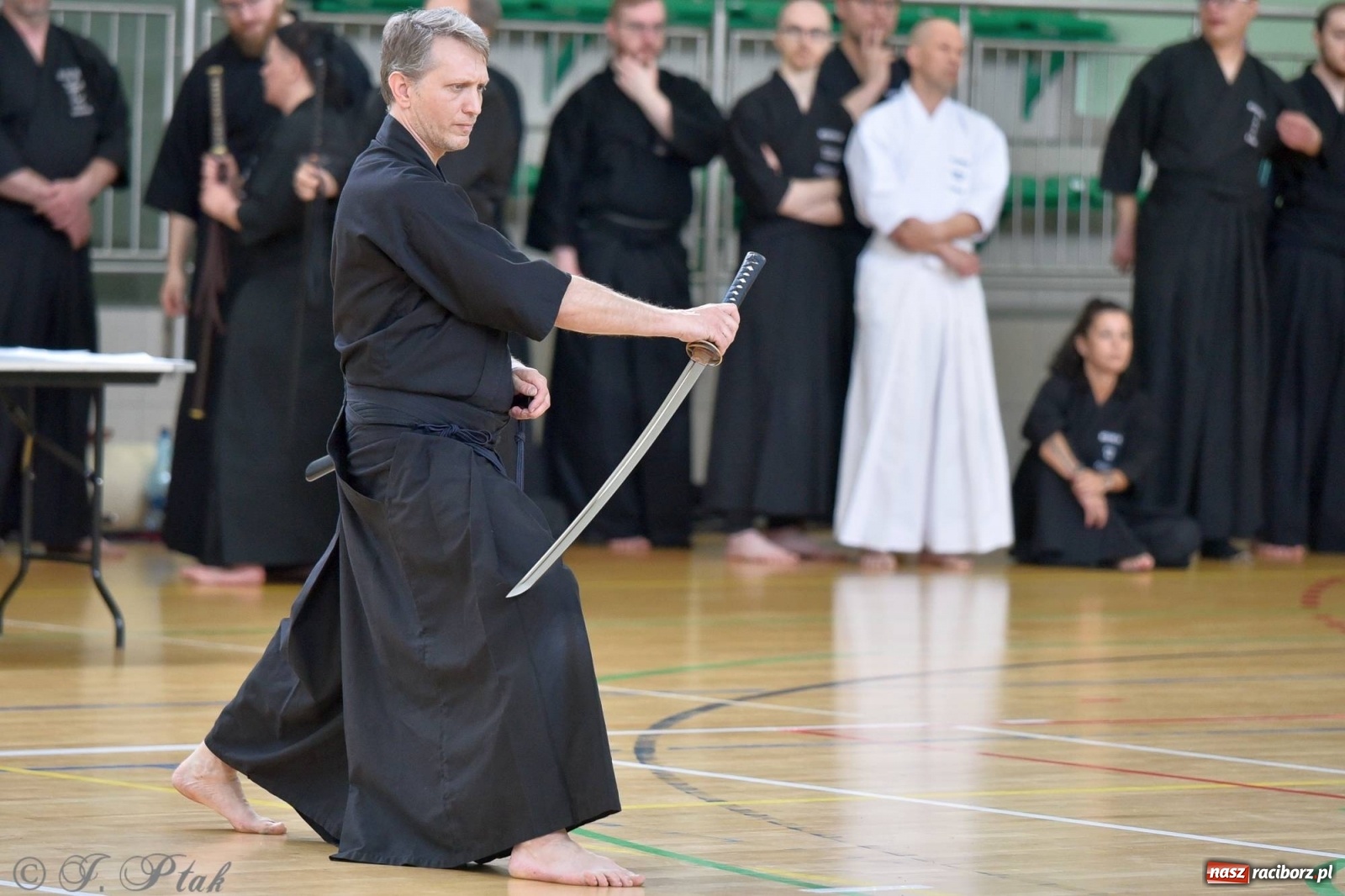 Zdjęcie w galerii na portalu naszraciborz.pl: Mistrzowie miecza rywalizują w Raciborzu [FOTO] wiadomości z regionu