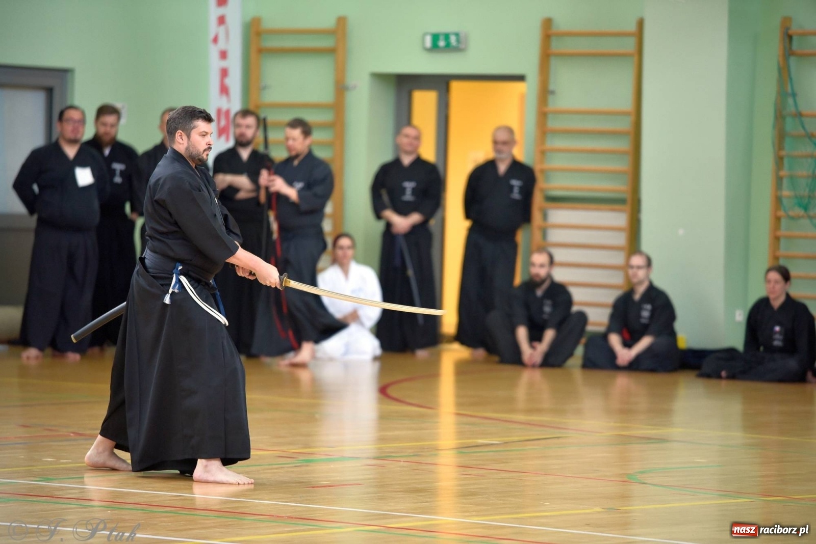 Zdjęcie w galerii na portalu naszraciborz.pl: Mistrzowie miecza rywalizują w Raciborzu [FOTO] wiadomości z regionu