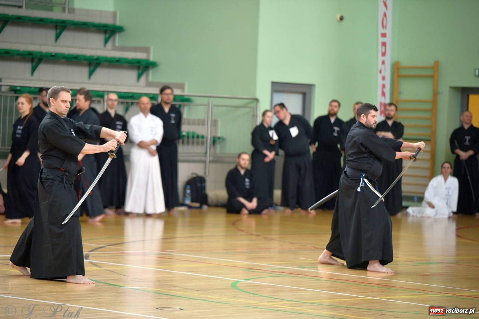 Zdjęcie w galerii na portalu naszraciborz.pl: Mistrzowie miecza rywalizują w Raciborzu [FOTO] wiadomości z regionu