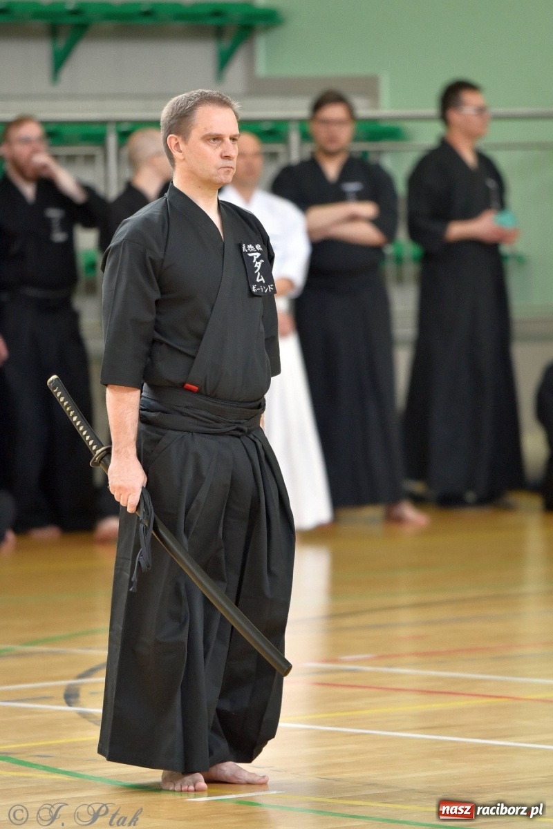 Zdjęcie w galerii na portalu naszraciborz.pl: Mistrzowie miecza rywalizują w Raciborzu [FOTO] wiadomości z regionu