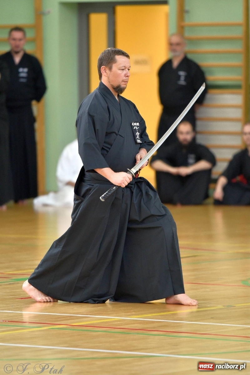 Zdjęcie w galerii na portalu naszraciborz.pl: Mistrzowie miecza rywalizują w Raciborzu [FOTO] wiadomości z regionu