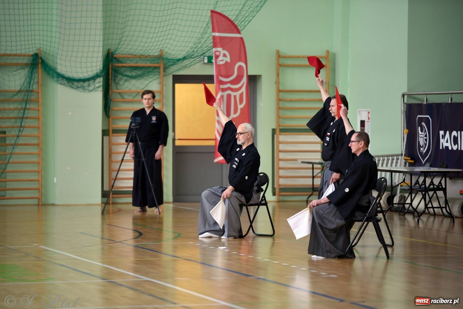 Zdjęcie w galerii na portalu naszraciborz.pl: Mistrzowie miecza rywalizują w Raciborzu [FOTO] wiadomości z regionu