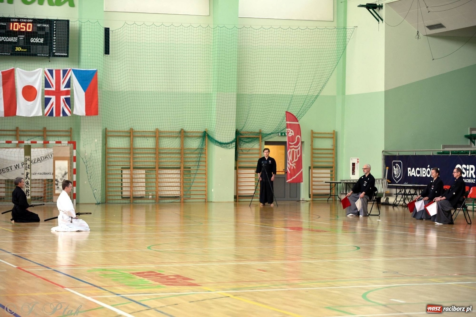 Zdjęcie w galerii na portalu naszraciborz.pl: Mistrzowie miecza rywalizują w Raciborzu [FOTO] wiadomości z regionu