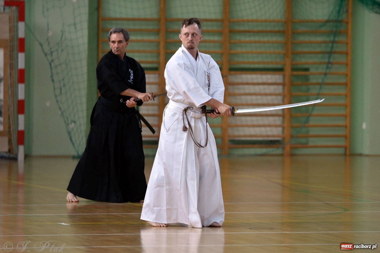 Zdjęcie w galerii na portalu naszraciborz.pl: Mistrzowie miecza rywalizują w Raciborzu [FOTO] wiadomości z regionu