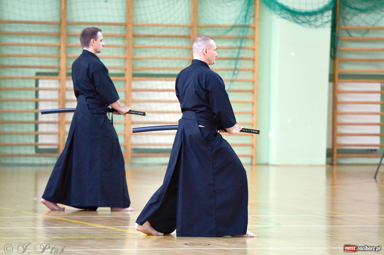 Zdjęcie w galerii na portalu naszraciborz.pl: Mistrzowie miecza rywalizują w Raciborzu [FOTO] wiadomości z regionu