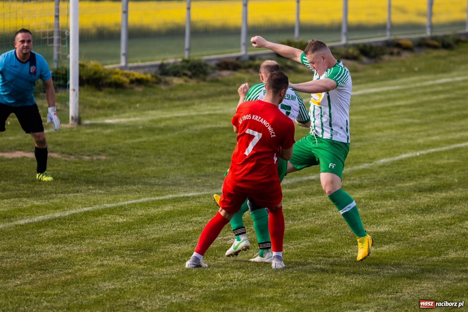 Zdjęcie w galerii na portalu naszraciborz.pl: C klasa. Remis w starciu sąsiadów [FOTO] wiadomości z regionu