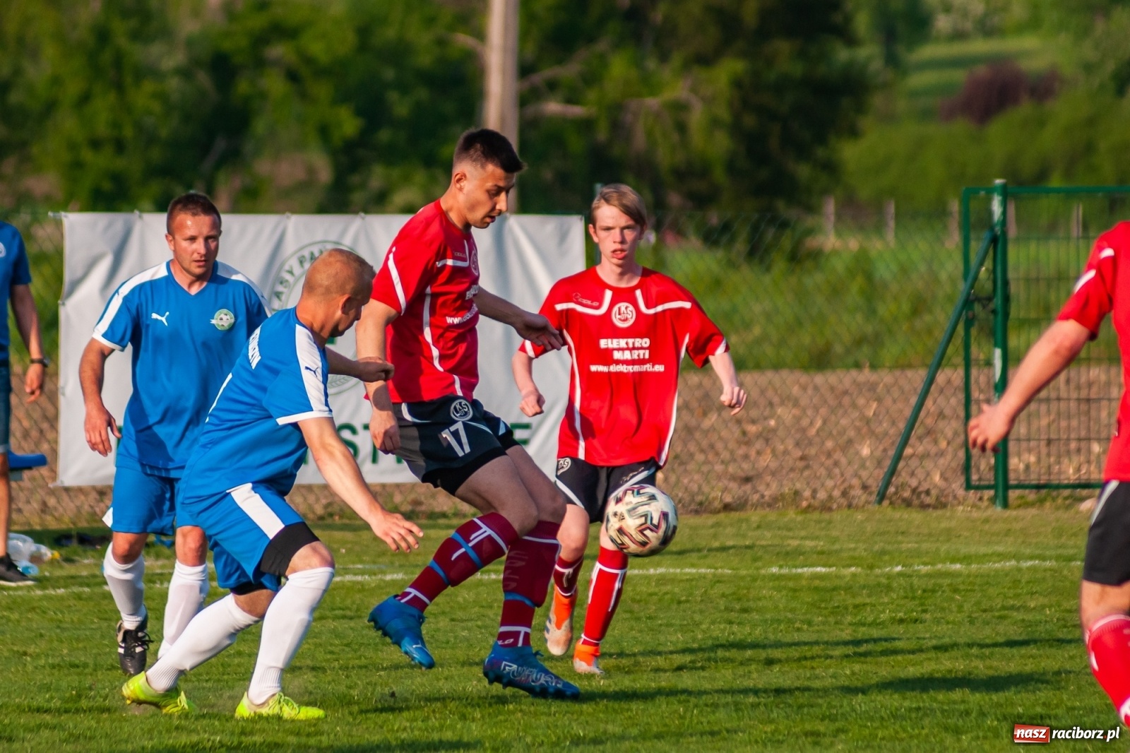 Zdjęcie w galerii na portalu naszraciborz.pl: Błędy Markowic przechyliły szalę zwycięstwa [FOTO] wiadomości z regionu