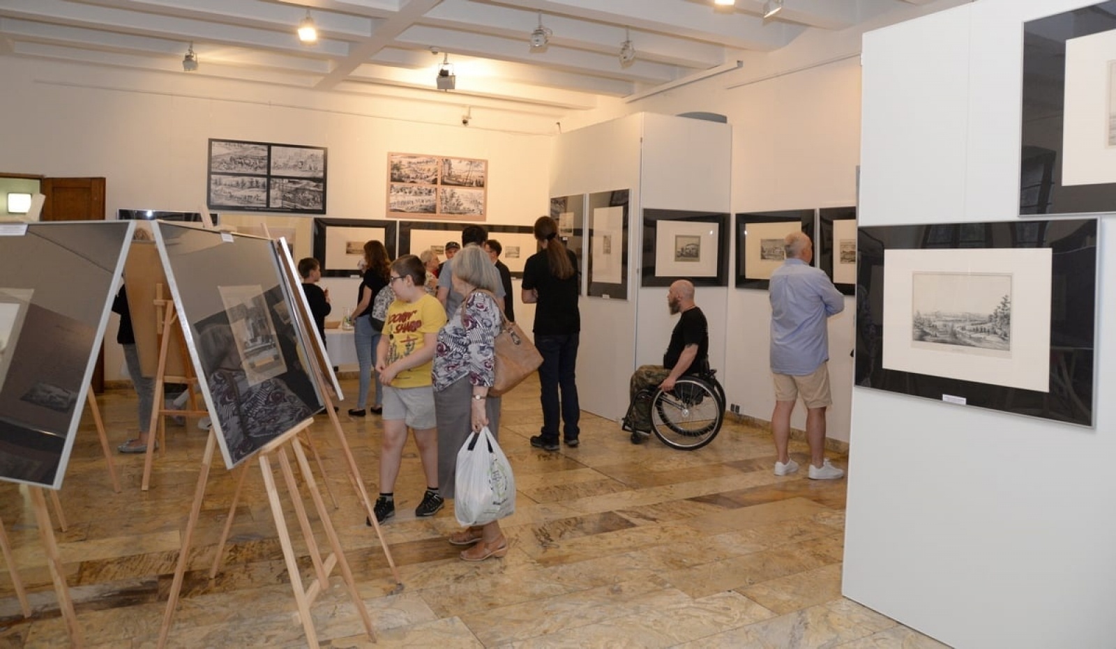 Zdjęcie w galerii na portalu naszraciborz.pl: Muzeum, SOWA i zamek - raciborzanie polubili nocne zwiedzanie wiadomości z regionu