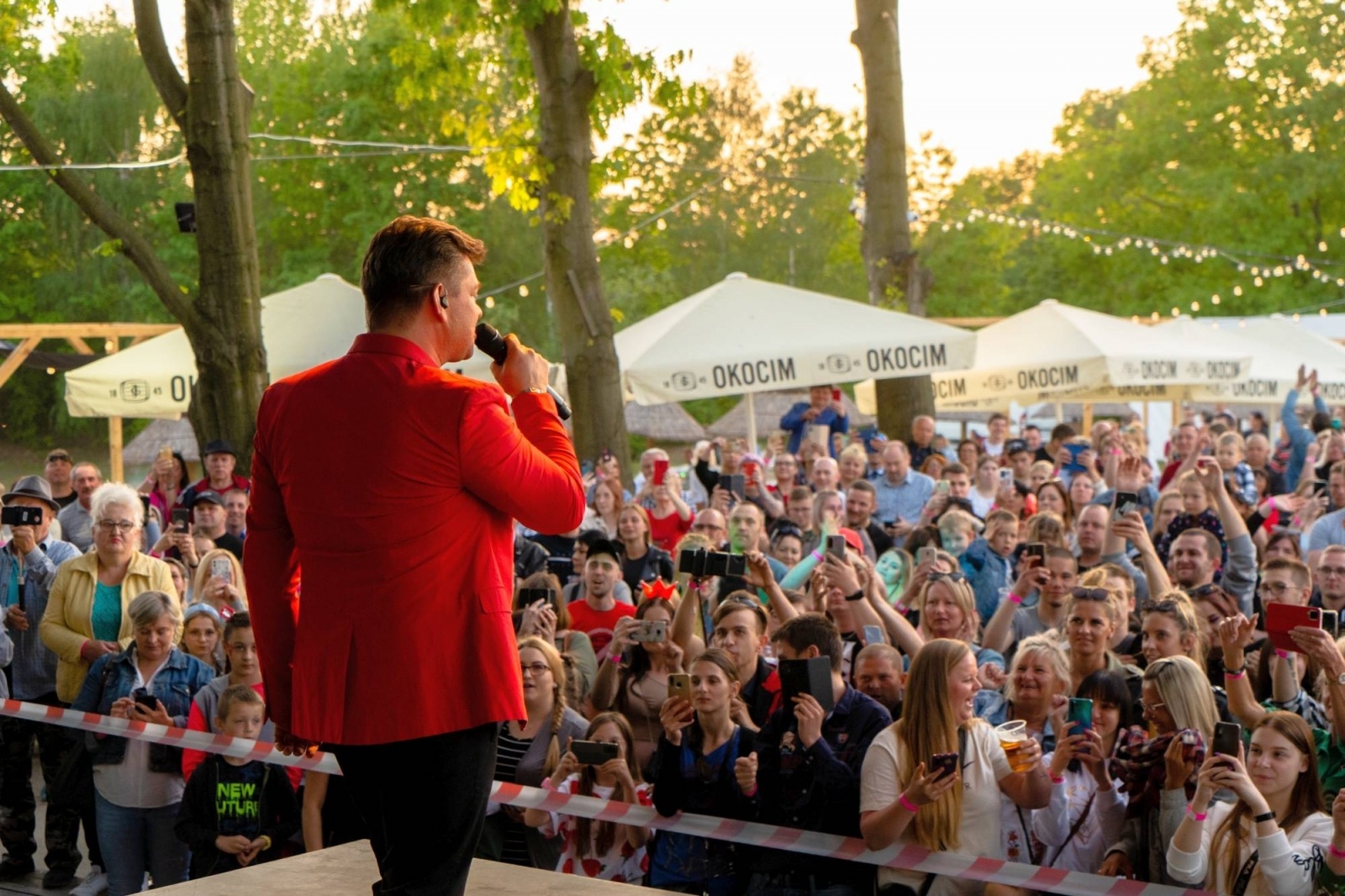 Zdjęcie w galerii na portalu naszraciborz.pl: Zenek Martyniuk na Magicznej Plaży w Bukowie [FOTO i WIDEO] wiadomości z regionu