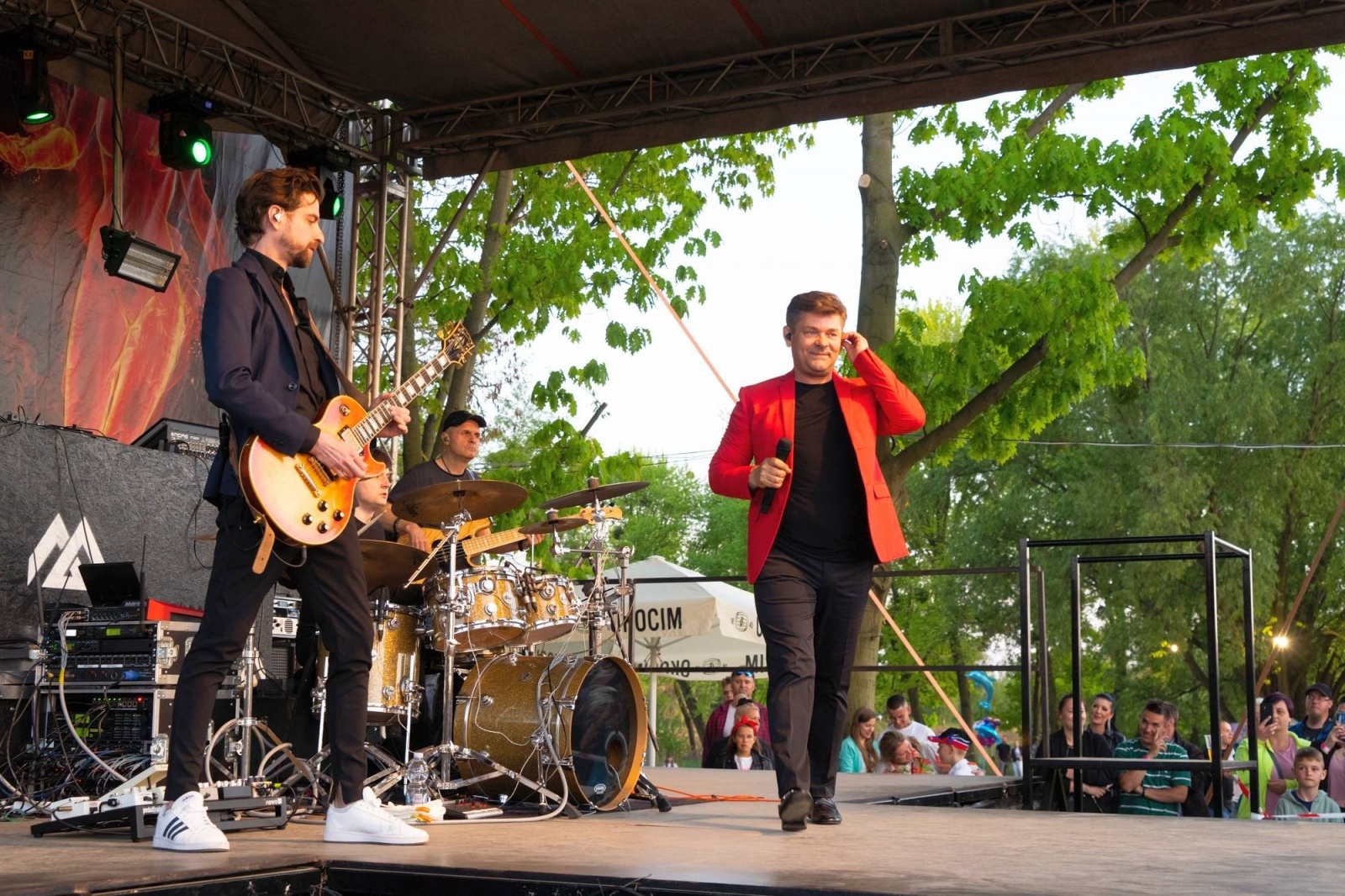 Zdjęcie w galerii na portalu naszraciborz.pl: Zenek Martyniuk na Magicznej Plaży w Bukowie [FOTO i WIDEO] wiadomości z regionu
