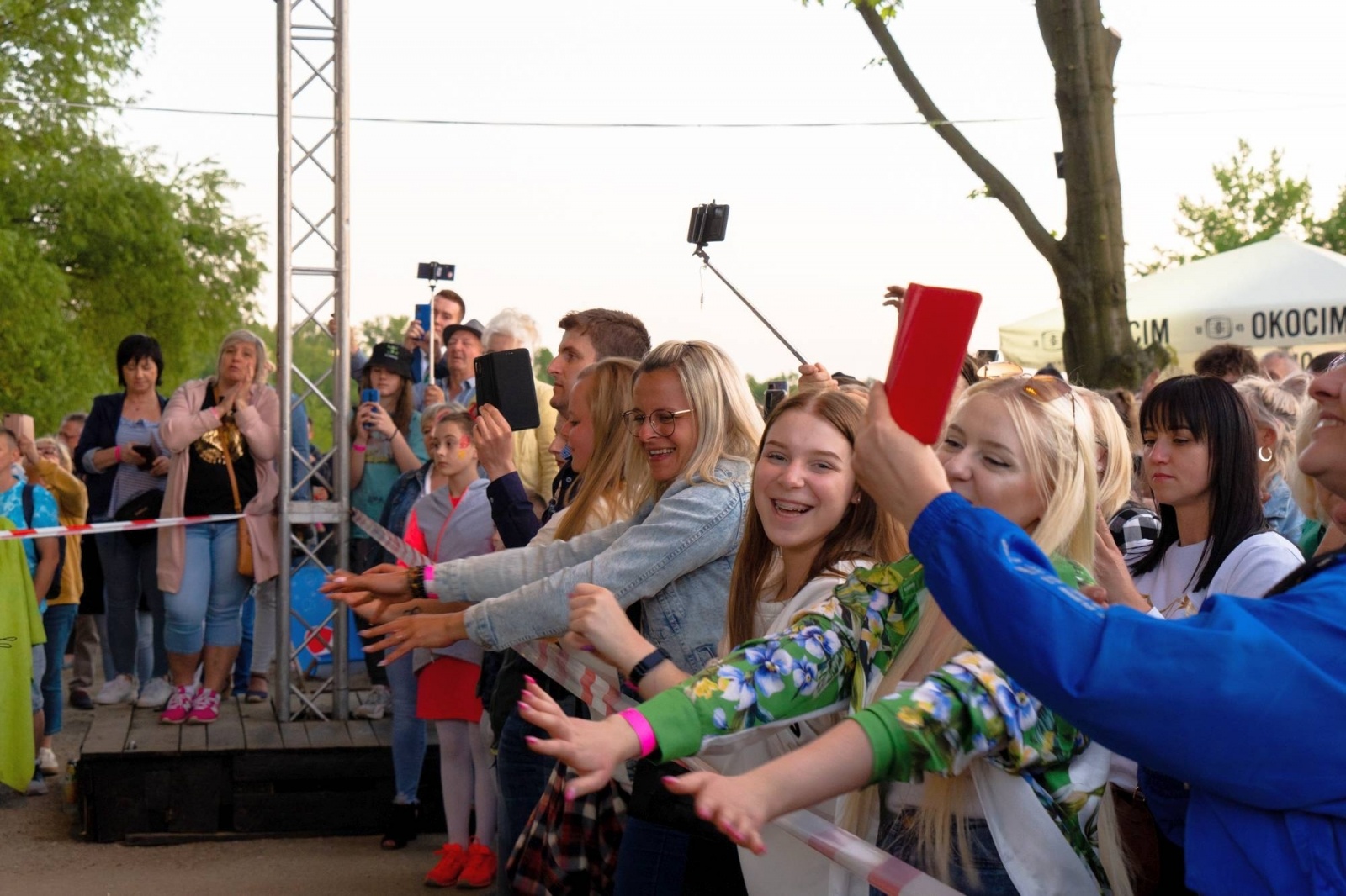 Zdjęcie w galerii na portalu naszraciborz.pl: Zenek Martyniuk na Magicznej Plaży w Bukowie [FOTO i WIDEO] wiadomości z regionu