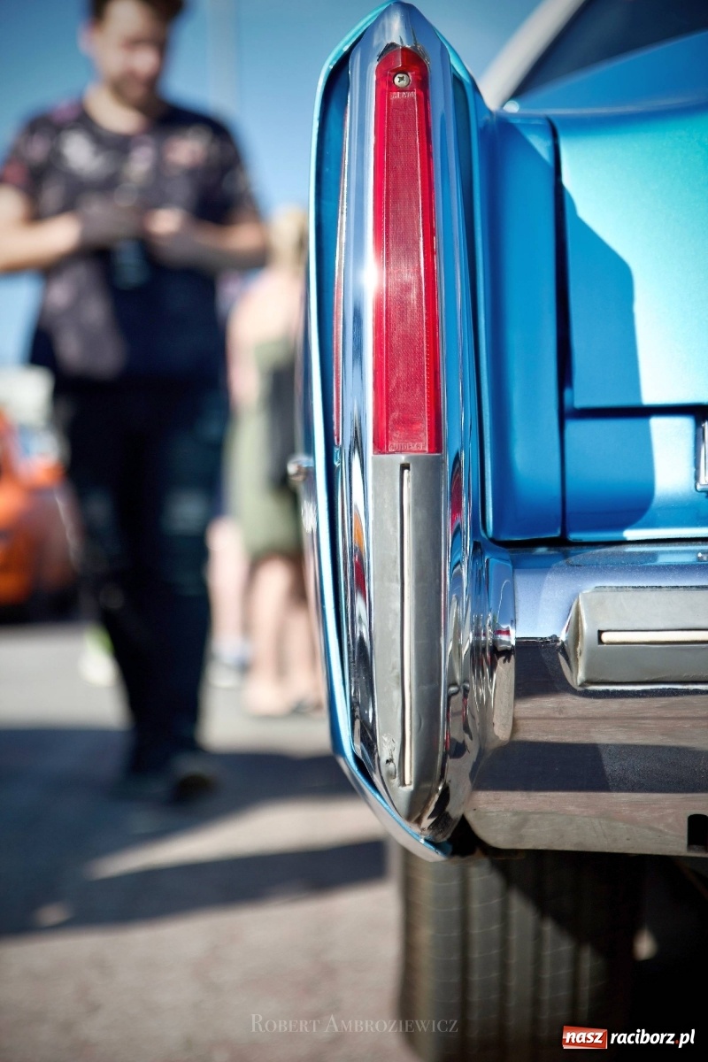 Zdjęcie w galerii na portalu naszraciborz.pl: Gratka dla miłośników motoryzacji na Opawskiej [FOTO] wiadomości z regionu