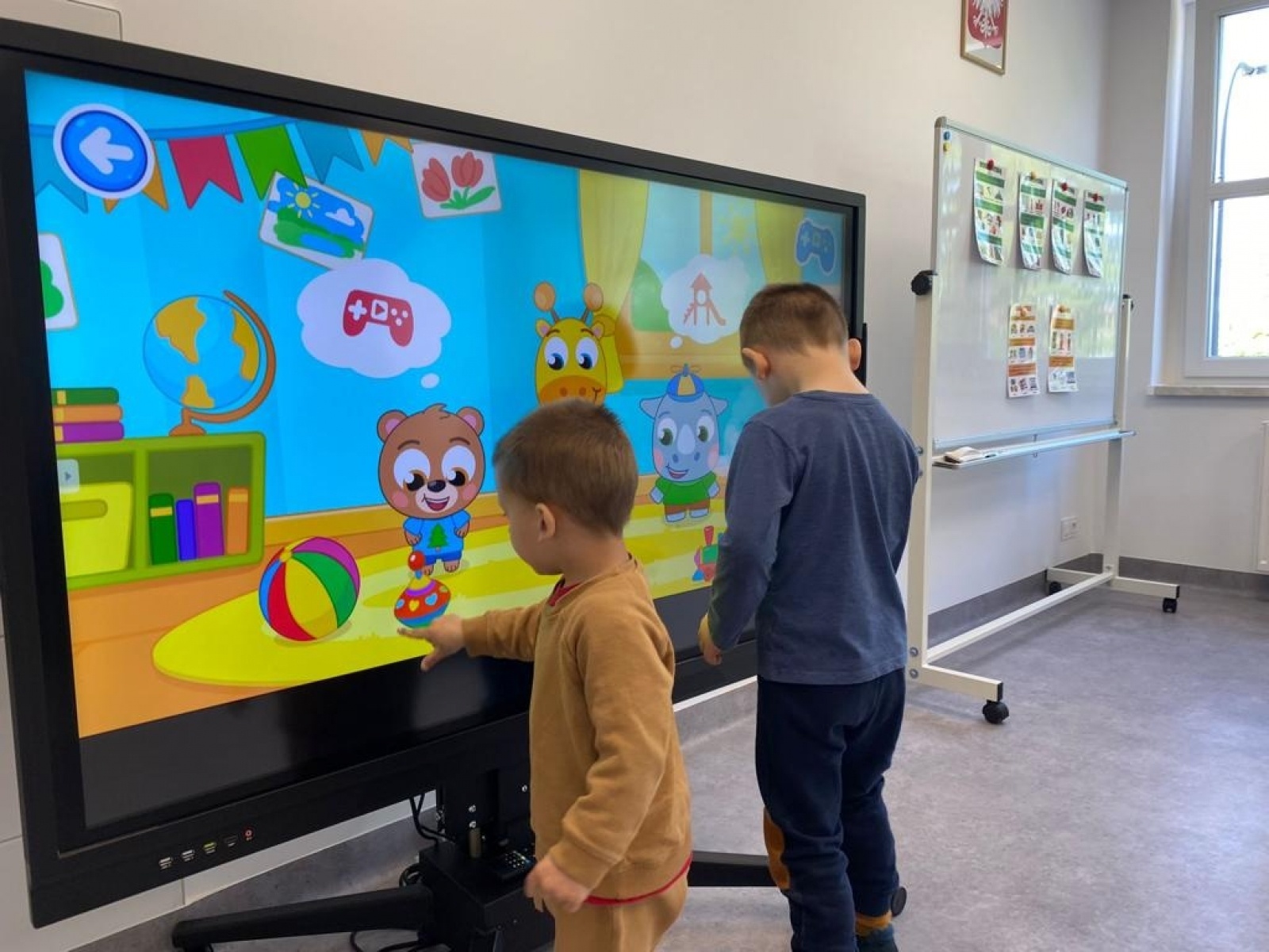 Zdjęcie w galerii na portalu naszraciborz.pl: Tak Słoneczko przy Lwowskiej zmieniło się w Słoneczną Krainę wiadomości z regionu