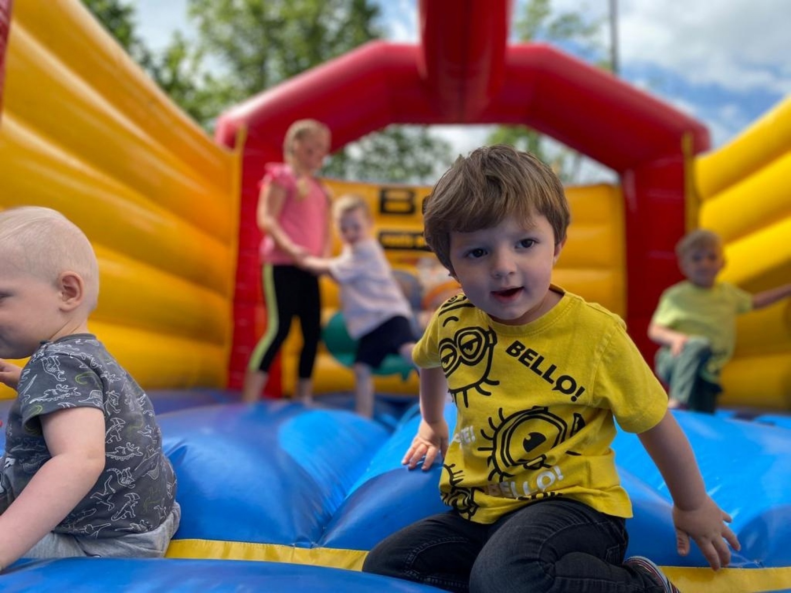 Zdjęcie w galerii na portalu naszraciborz.pl: Tak Słoneczko przy Lwowskiej zmieniło się w Słoneczną Krainę wiadomości z regionu