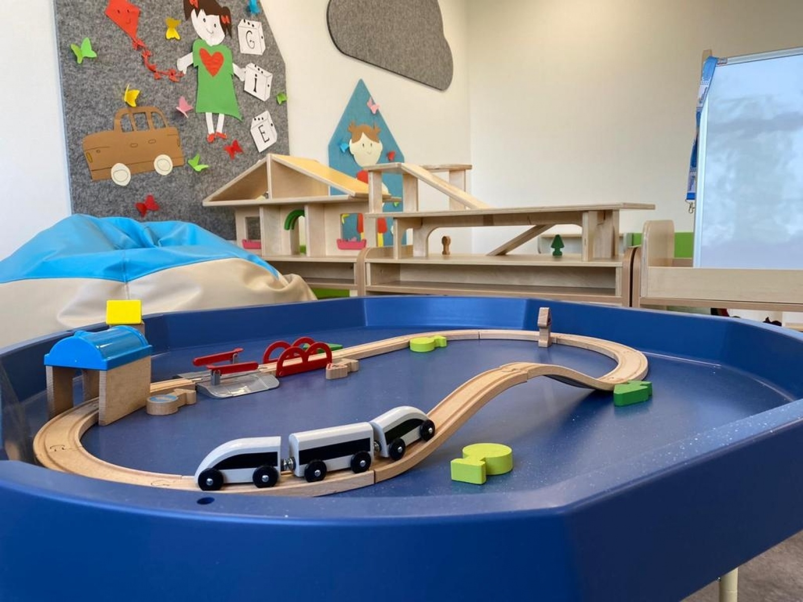 Zdjęcie w galerii na portalu naszraciborz.pl: Tak Słoneczko przy Lwowskiej zmieniło się w Słoneczną Krainę wiadomości z regionu