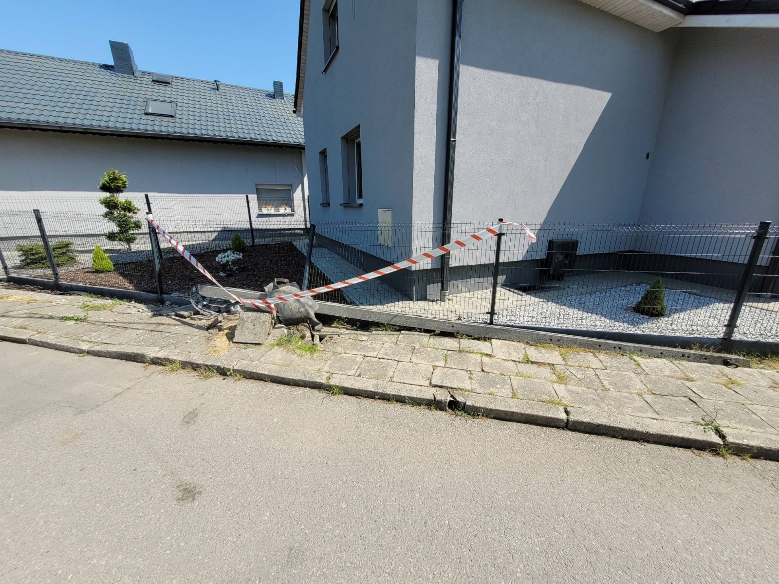 Zdjęcie w galerii na portalu naszraciborz.pl: Pijacki rajd po Płoni. Kierowcę zatrzymano na Ostrogu wiadomości z regionu