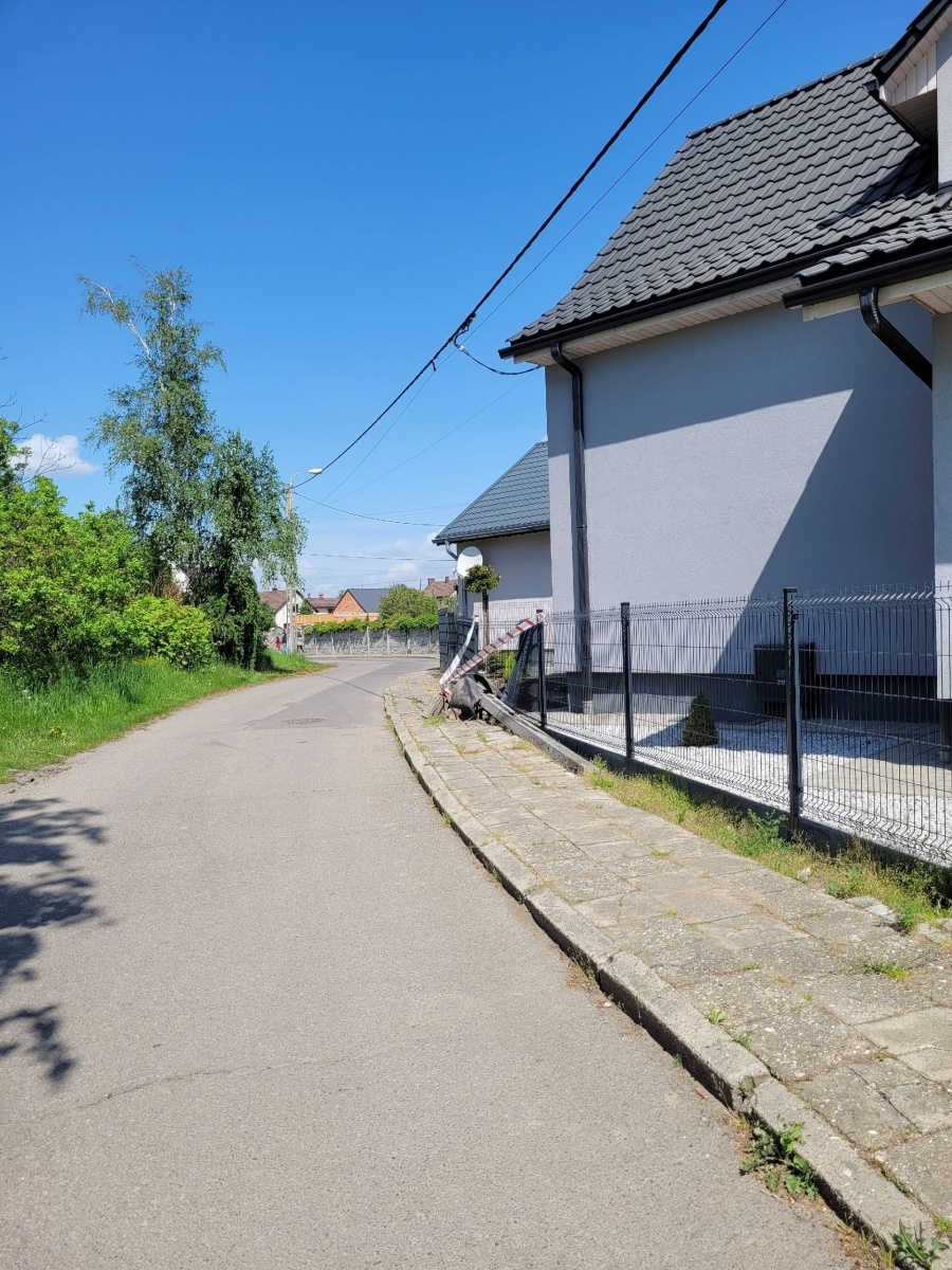 Zdjęcie w galerii na portalu naszraciborz.pl: Pijacki rajd po Płoni. Kierowcę zatrzymano na Ostrogu wiadomości z regionu