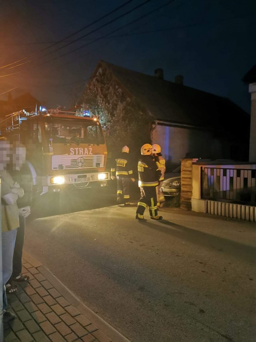 Zdjęcie w galerii na portalu naszraciborz.pl: Pożar pustostanu postawił służby na nogi. To była fałszywka! wiadomości z regionu