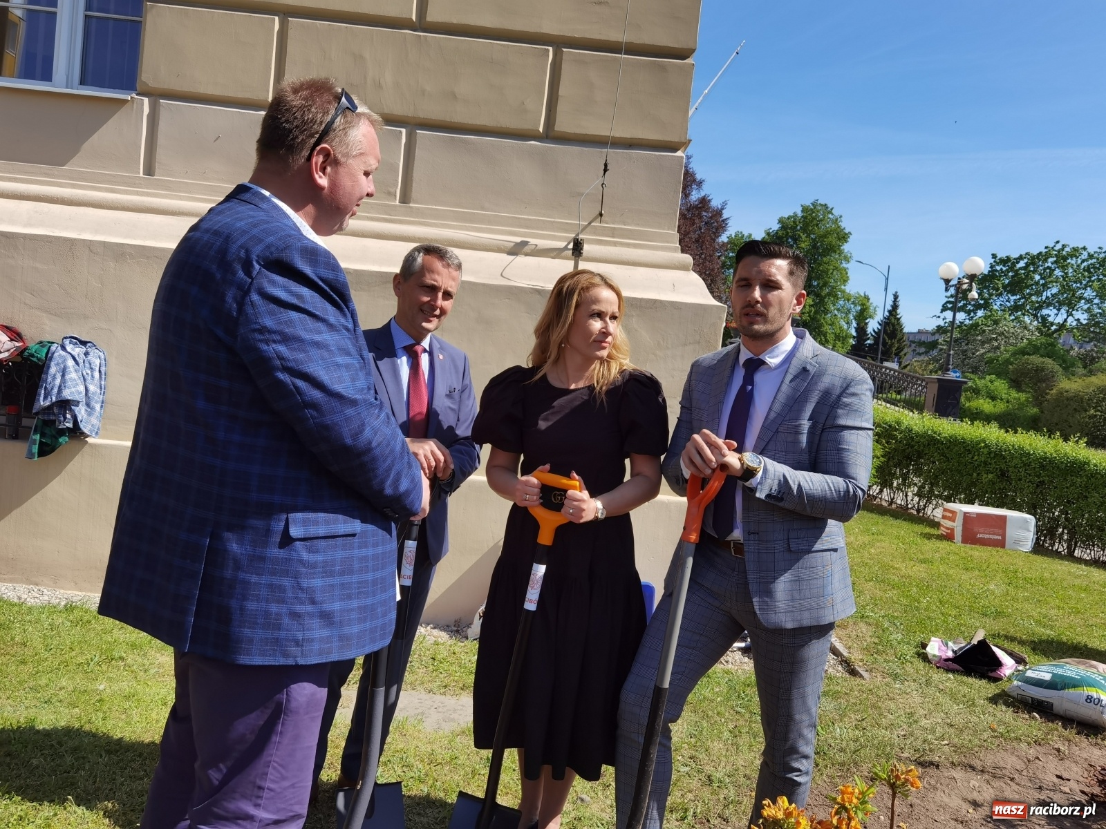 Zdjęcie w galerii na portalu naszraciborz.pl: Szlak azalii i różaneczników staje się coraz większy [FOTO i WIDEO] wiadomości z regionu