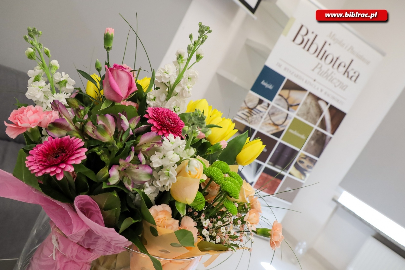 Zdjęcie w galerii na portalu naszraciborz.pl: W bibliotece świętowano Dzień Bibliotekarza wiadomości z regionu