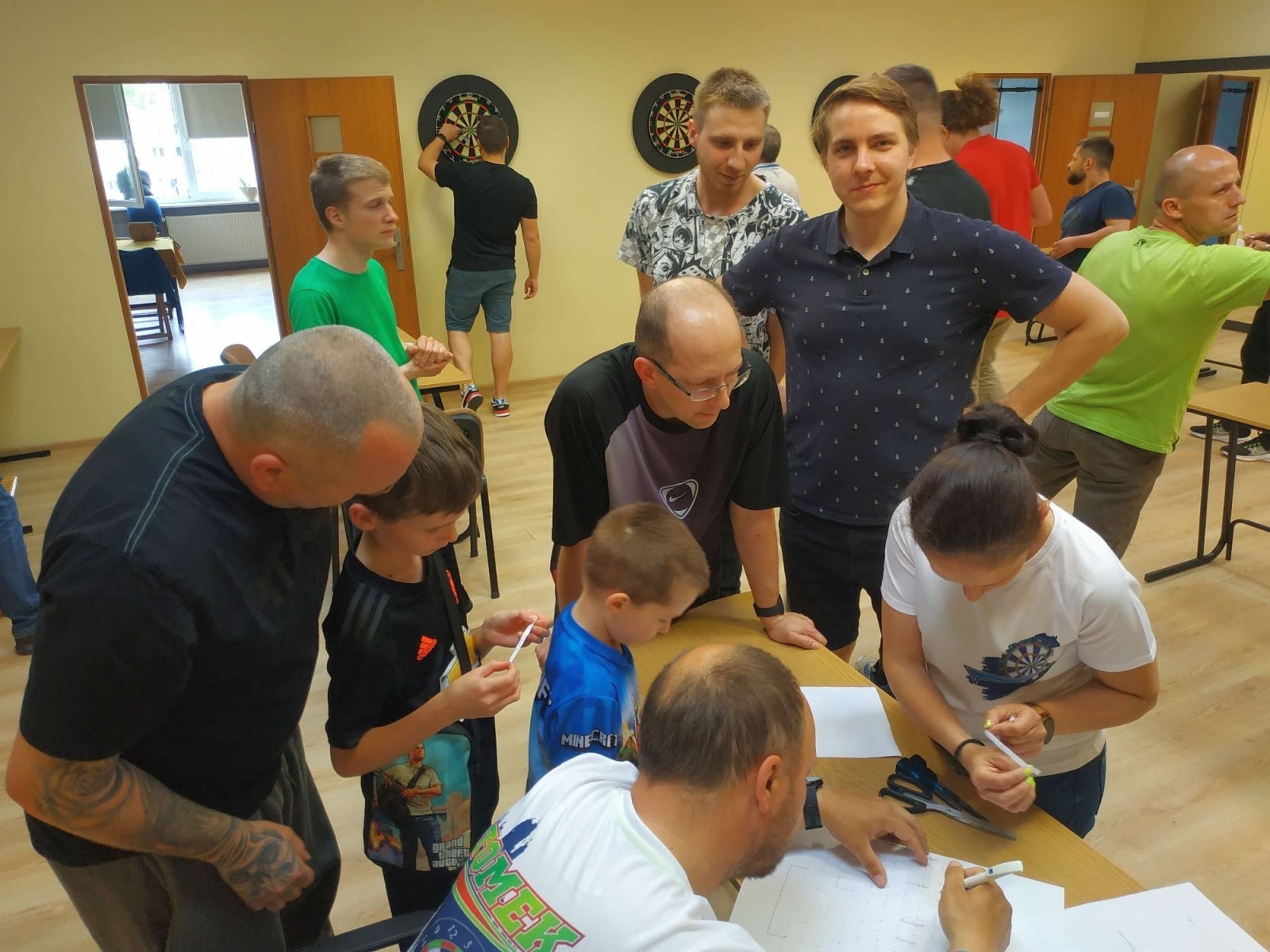 Zdjęcie w galerii na portalu naszraciborz.pl: Amatorska raciborska liga darta - runda III wiadomości z regionu