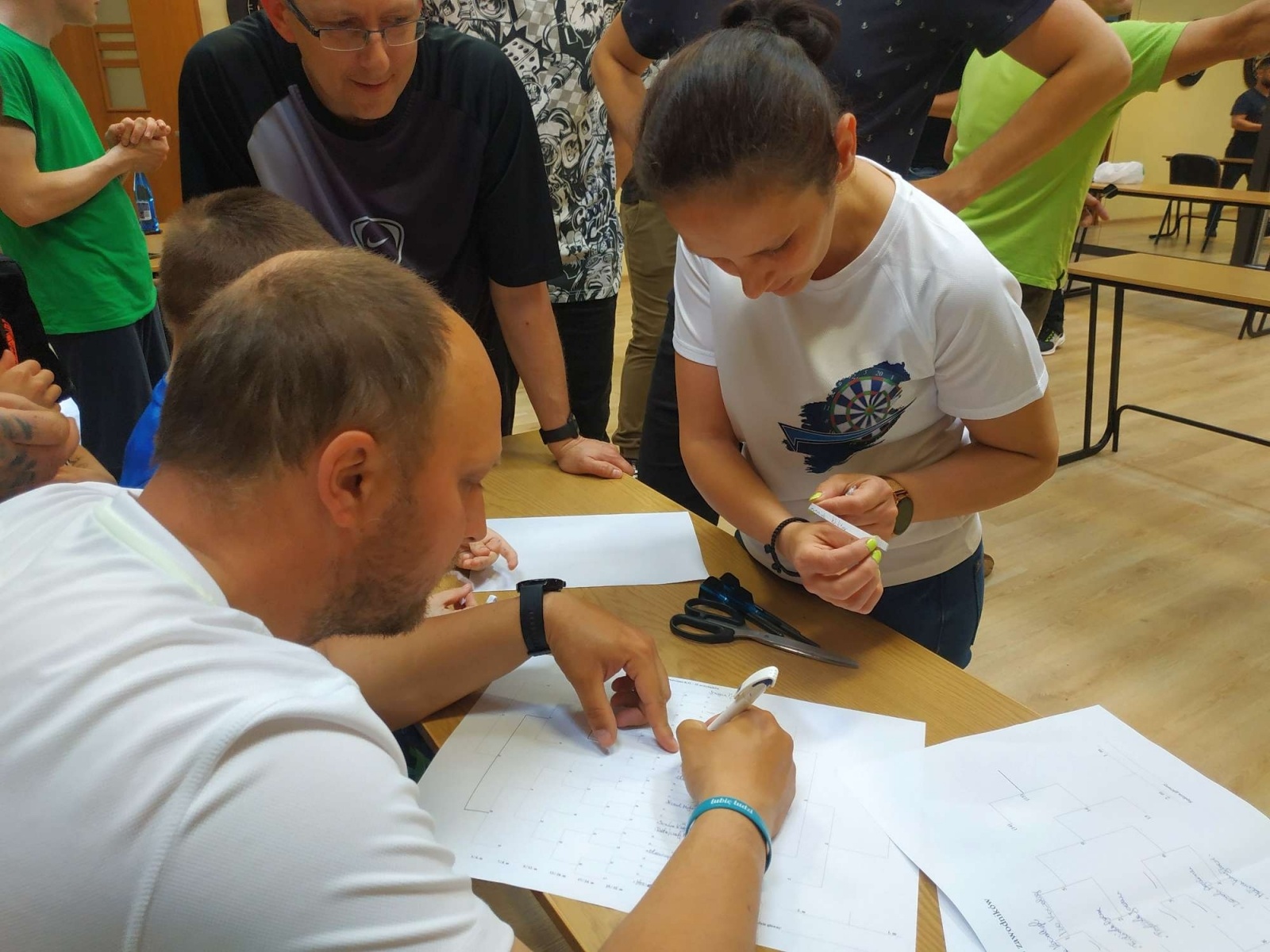 Zdjęcie w galerii na portalu naszraciborz.pl: Amatorska raciborska liga darta - runda III wiadomości z regionu