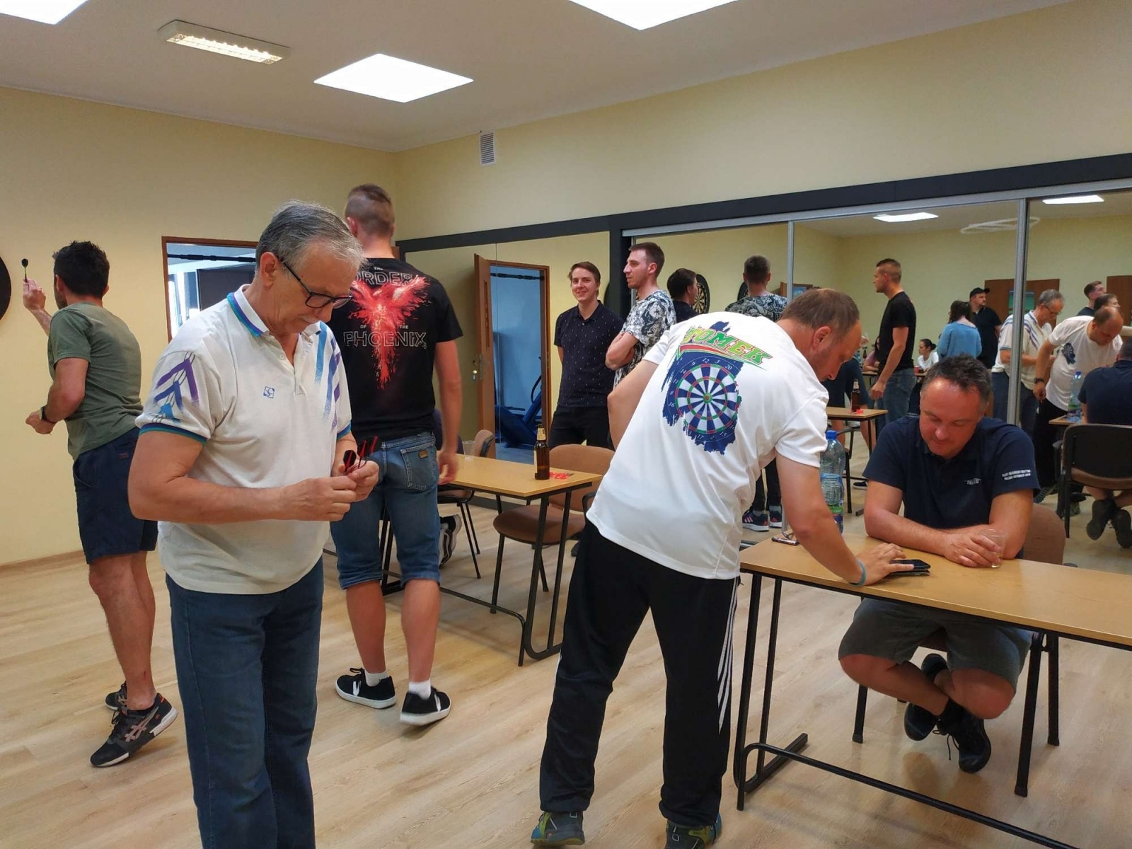 Zdjęcie w galerii na portalu naszraciborz.pl: Amatorska raciborska liga darta - runda III wiadomości z regionu
