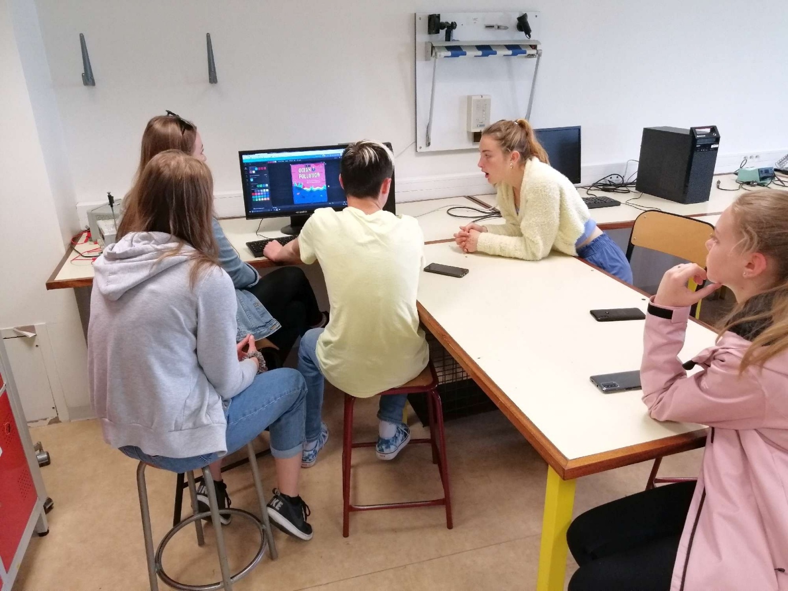 Zdjęcie w galerii na portalu naszraciborz.pl: Uczniowie ZSO nr 1 odkrywają francuską Bretanię! wiadomości z regionu