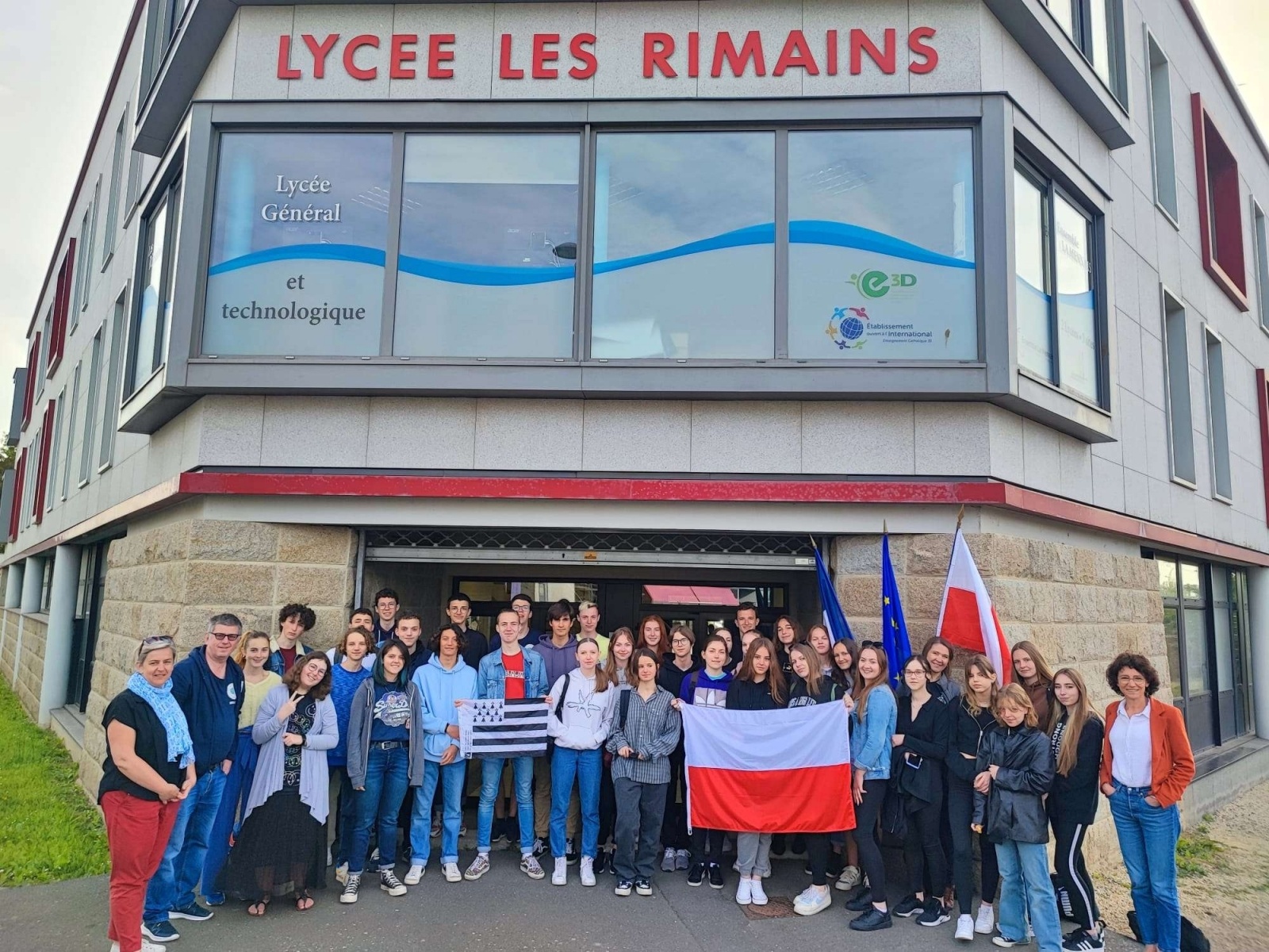 Zdjęcie w galerii na portalu naszraciborz.pl: Uczniowie ZSO nr 1 odkrywają francuską Bretanię! wiadomości z regionu