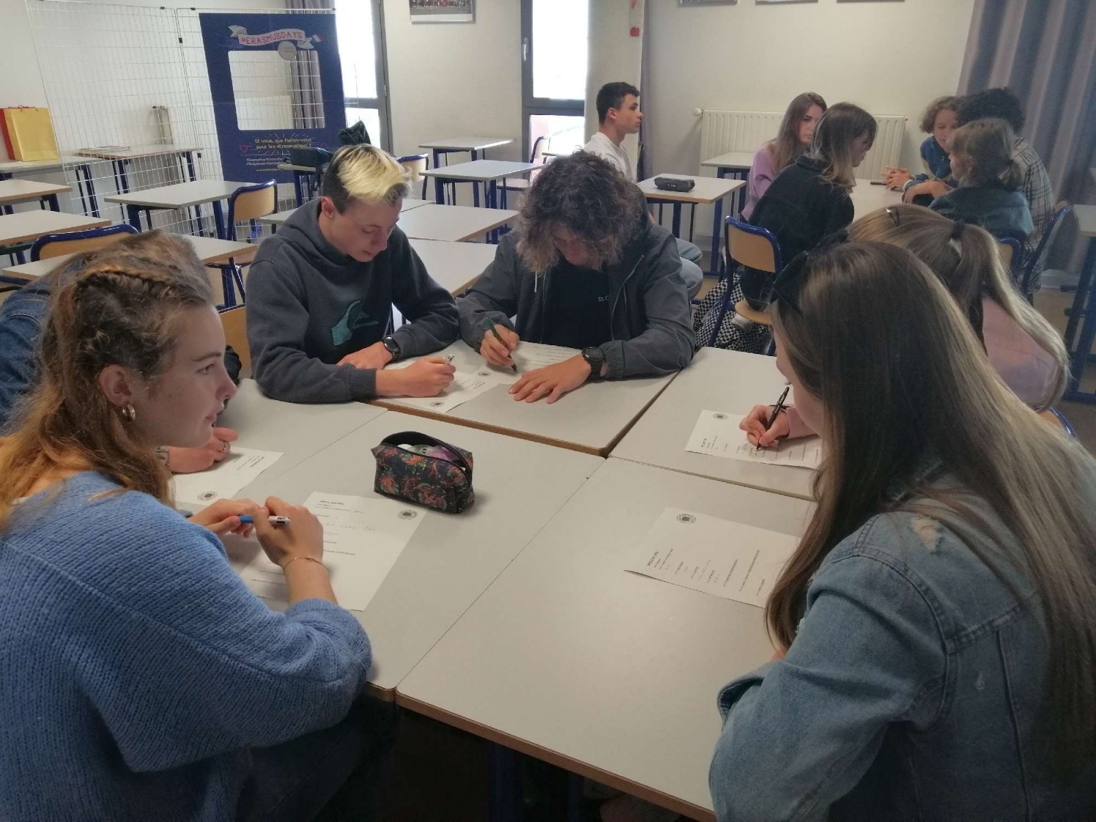 Zdjęcie w galerii na portalu naszraciborz.pl: Uczniowie ZSO nr 1 odkrywają francuską Bretanię! wiadomości z regionu