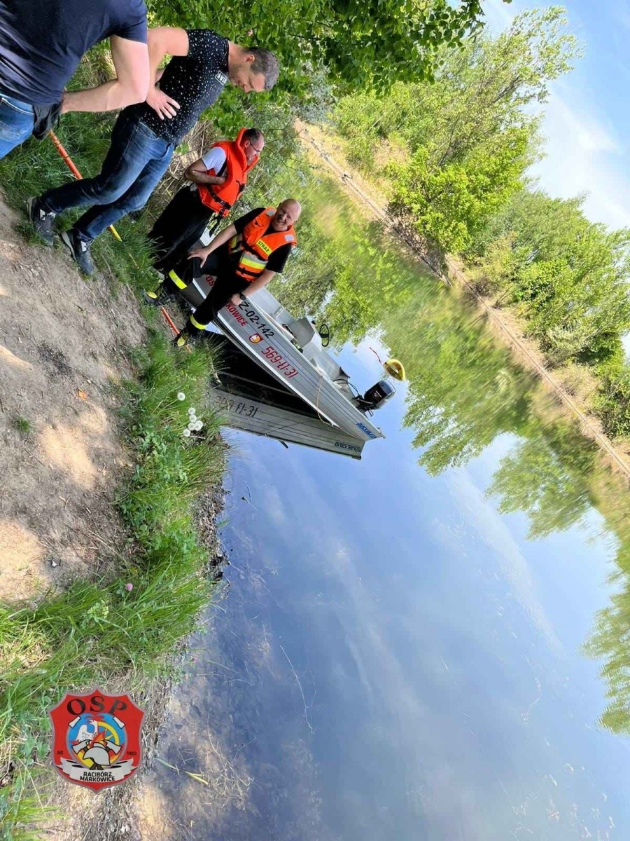 Zdjęcie w galerii na portalu naszraciborz.pl: Ze żwirowni na Ostrogu wyłowiono ciało mężczyzny wiadomości z regionu