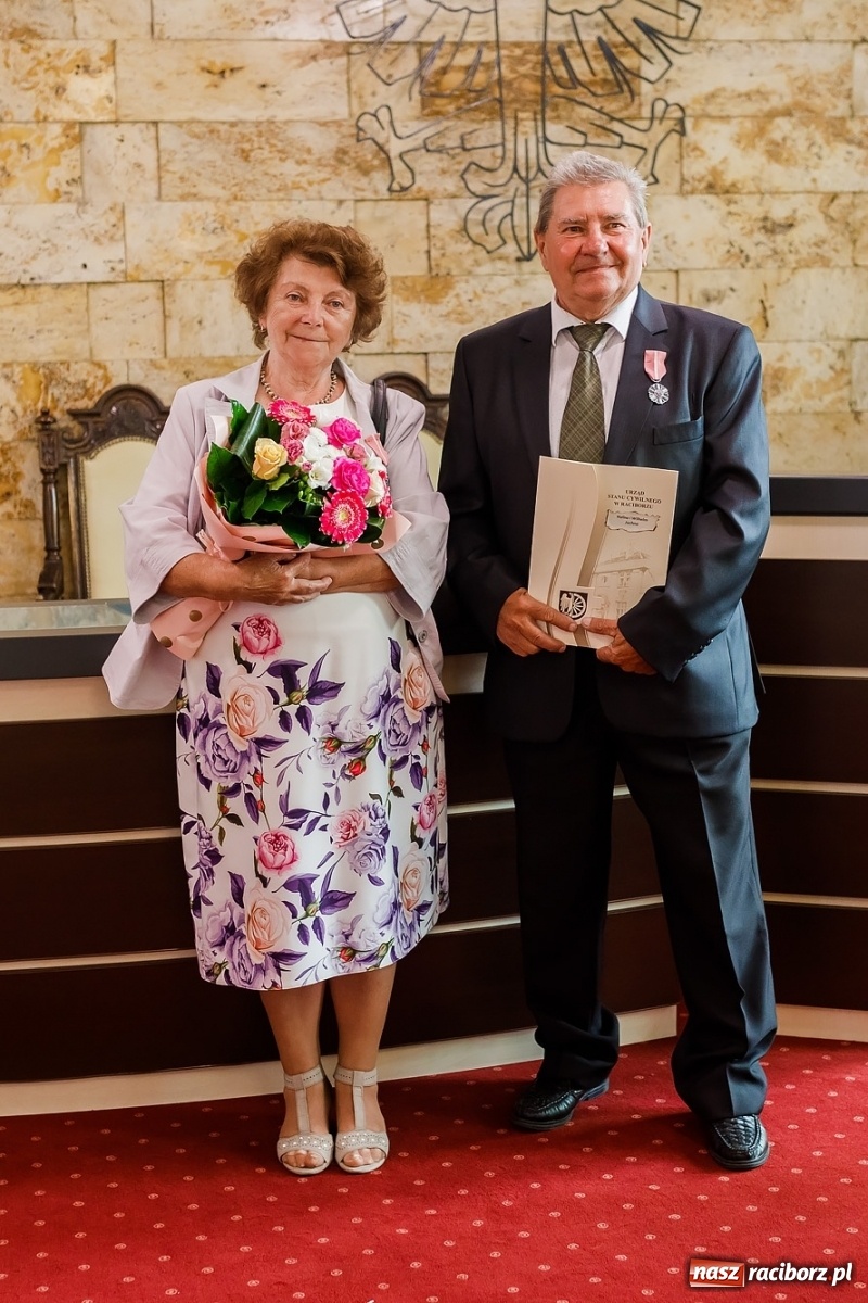 Zdjęcie w galerii na portalu naszraciborz.pl: Złote gody małżeńskie w raciborskim USC [FOTO] wiadomości z regionu