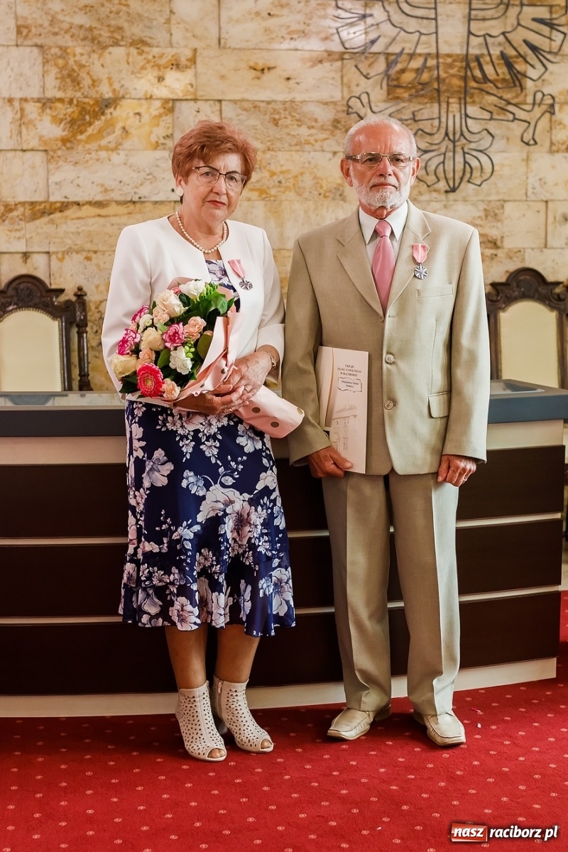 Zdjęcie w galerii na portalu naszraciborz.pl: Złote gody małżeńskie w raciborskim USC [FOTO] wiadomości z regionu