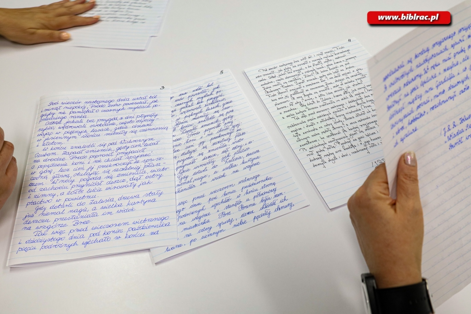 Zdjęcie w galerii na portalu naszraciborz.pl: Dorośli sprawdzili się w konkursie pięknego pisania wiadomości z regionu