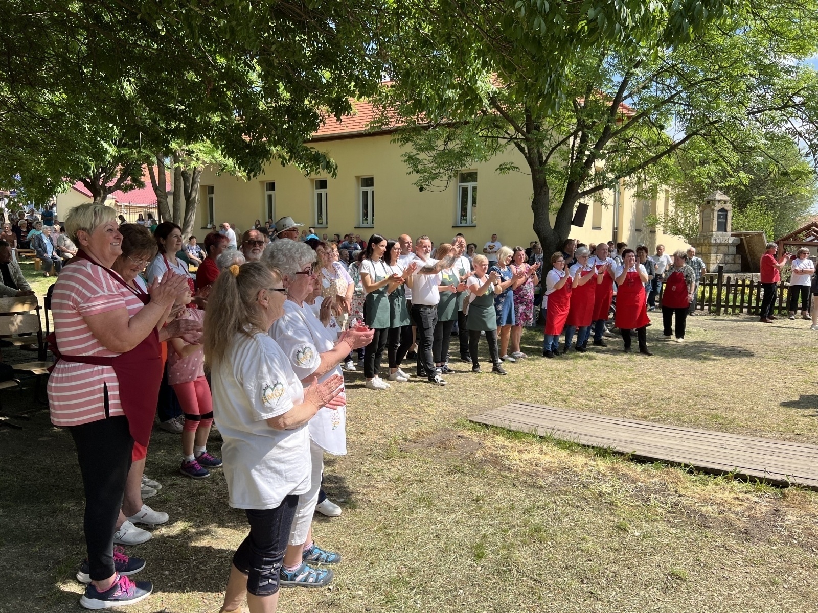 Zdjęcie w galerii na portalu naszraciborz.pl: Delegacja z Krzyżanowic na Festiwalu Mniejszości Narodowych i Święcie Kapusty w Ratce [FOTO] wiadomości z regionu