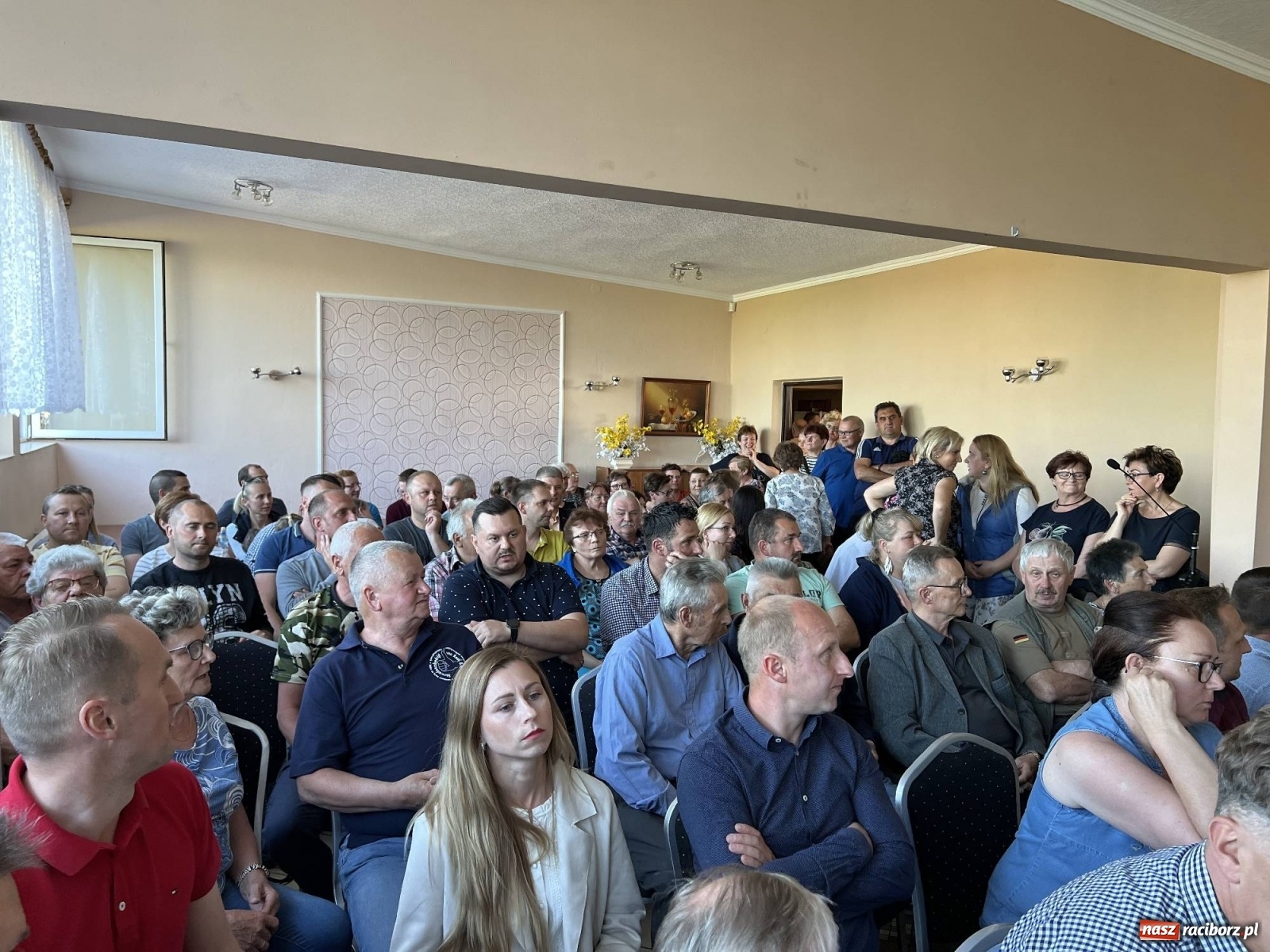 Zdjęcie w galerii na portalu naszraciborz.pl: Gmina Pietrowice Wielkie nie chce smrodu i raka. Prezydent Polowy usłyszał wiele gorzkich słów wiadomości z regionu