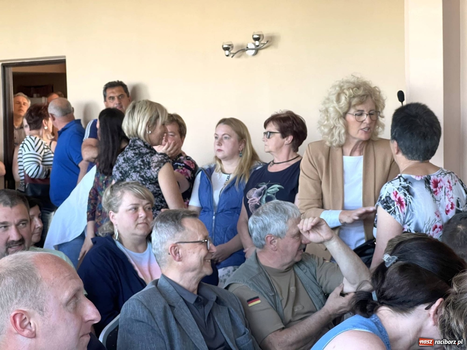 Zdjęcie w galerii na portalu naszraciborz.pl: Gmina Pietrowice Wielkie nie chce smrodu i raka. Prezydent Polowy usłyszał wiele gorzkich słów wiadomości z regionu