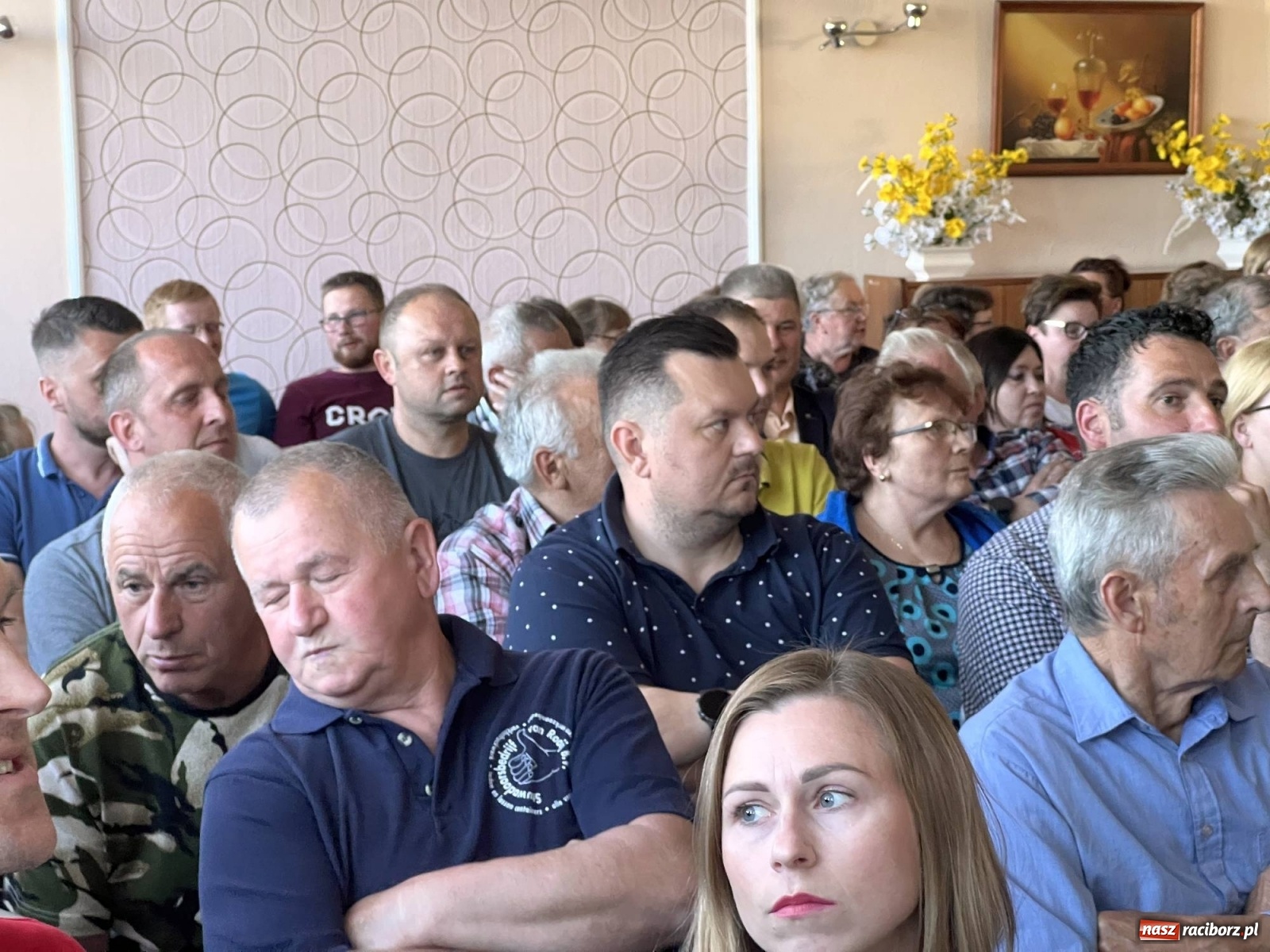 Zdjęcie w galerii na portalu naszraciborz.pl: Gmina Pietrowice Wielkie nie chce smrodu i raka. Prezydent Polowy usłyszał wiele gorzkich słów wiadomości z regionu