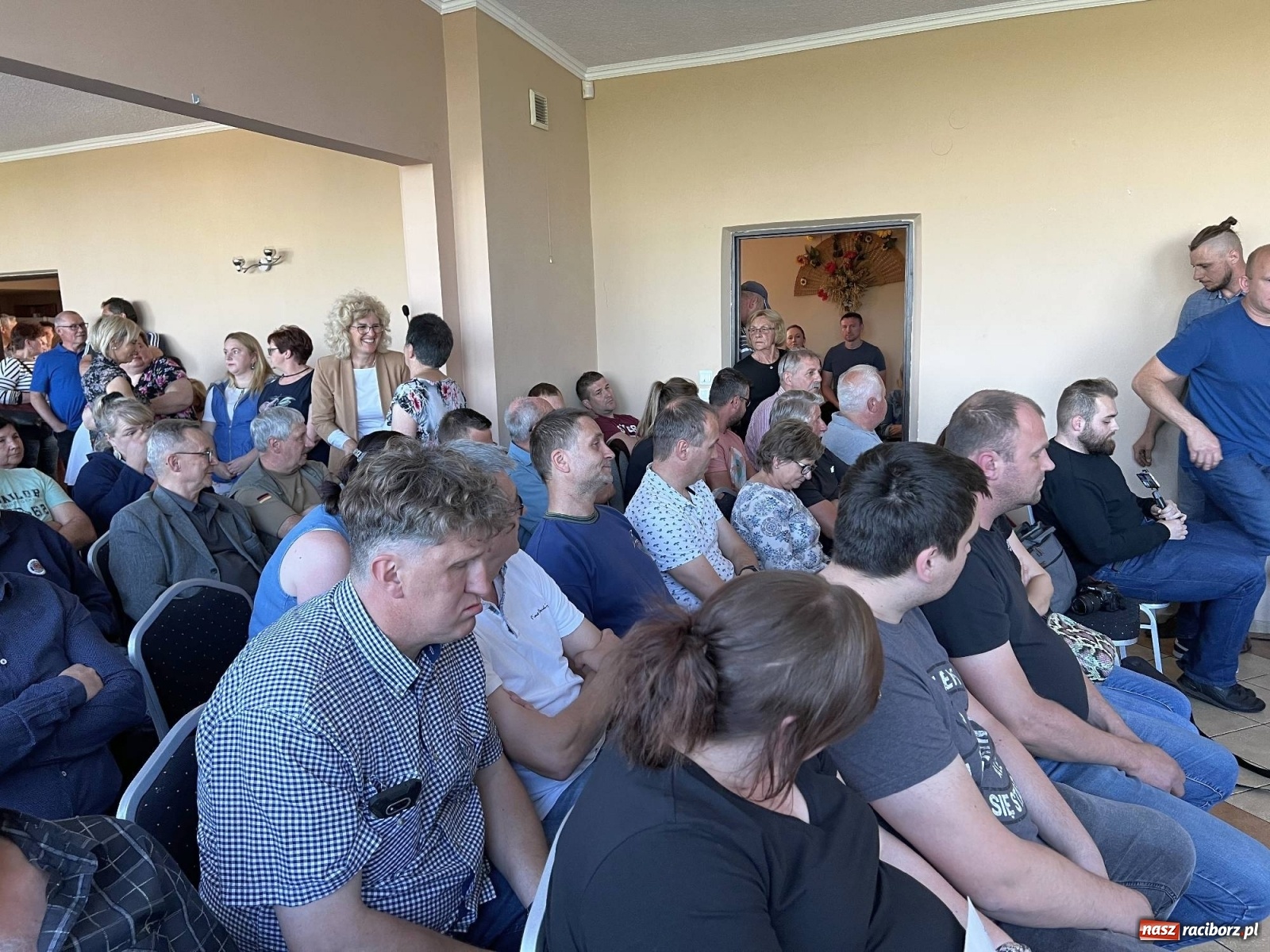 Zdjęcie w galerii na portalu naszraciborz.pl: Gmina Pietrowice Wielkie nie chce smrodu i raka. Prezydent Polowy usłyszał wiele gorzkich słów wiadomości z regionu