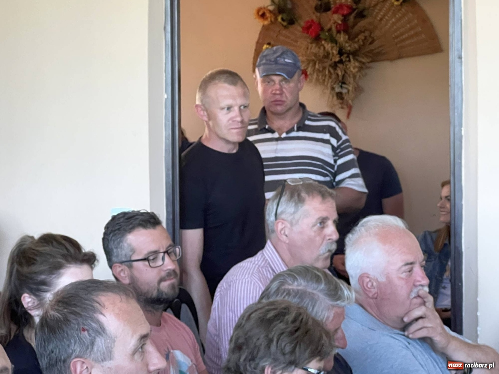 Zdjęcie w galerii na portalu naszraciborz.pl: Gmina Pietrowice Wielkie nie chce smrodu i raka. Prezydent Polowy usłyszał wiele gorzkich słów wiadomości z regionu
