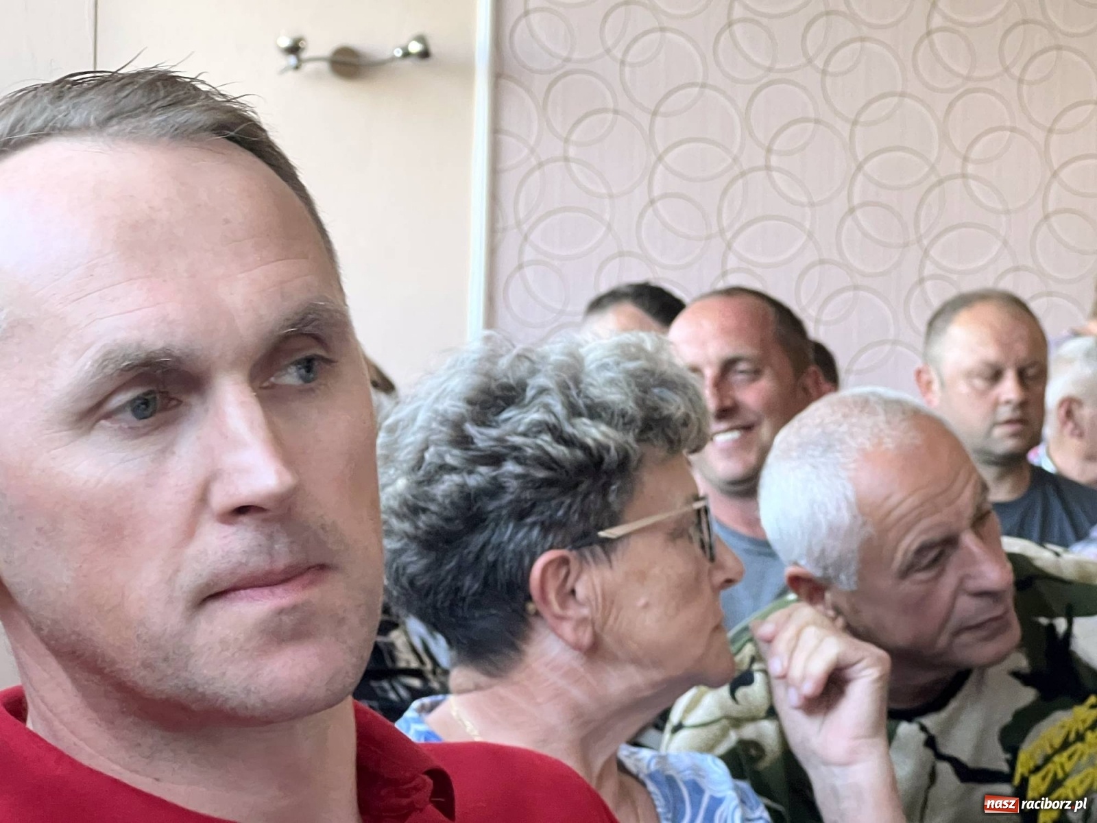 Zdjęcie w galerii na portalu naszraciborz.pl: Gmina Pietrowice Wielkie nie chce smrodu i raka. Prezydent Polowy usłyszał wiele gorzkich słów wiadomości z regionu