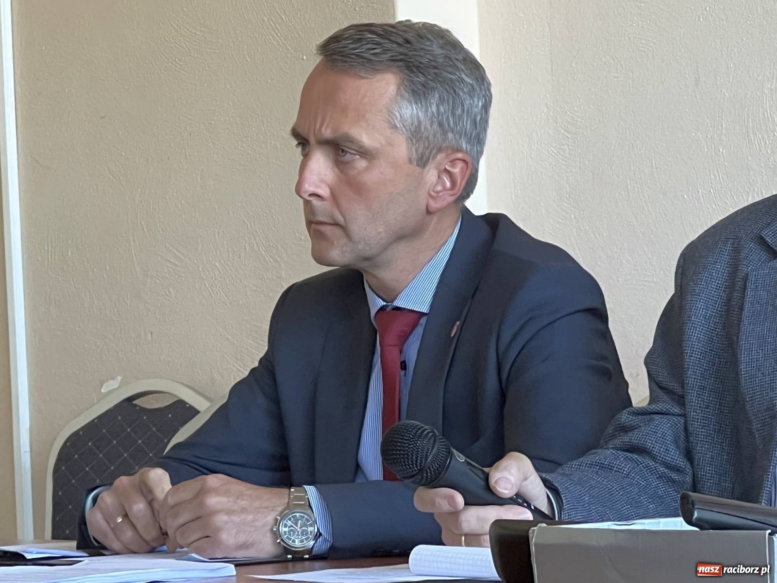 Zdjęcie w galerii na portalu naszraciborz.pl: Gmina Pietrowice Wielkie nie chce smrodu i raka. Prezydent Polowy usłyszał wiele gorzkich słów wiadomości z regionu