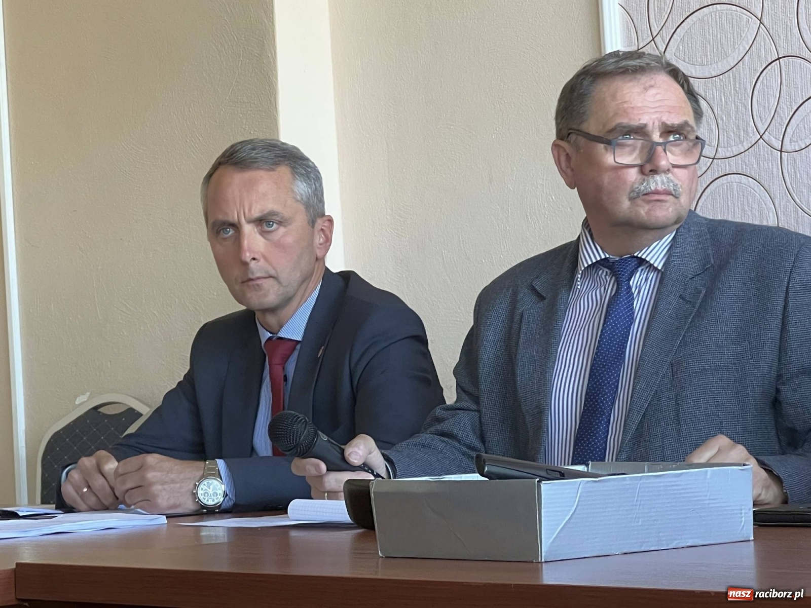 Zdjęcie w galerii na portalu naszraciborz.pl: Gmina Pietrowice Wielkie nie chce smrodu i raka. Prezydent Polowy usłyszał wiele gorzkich słów wiadomości z regionu