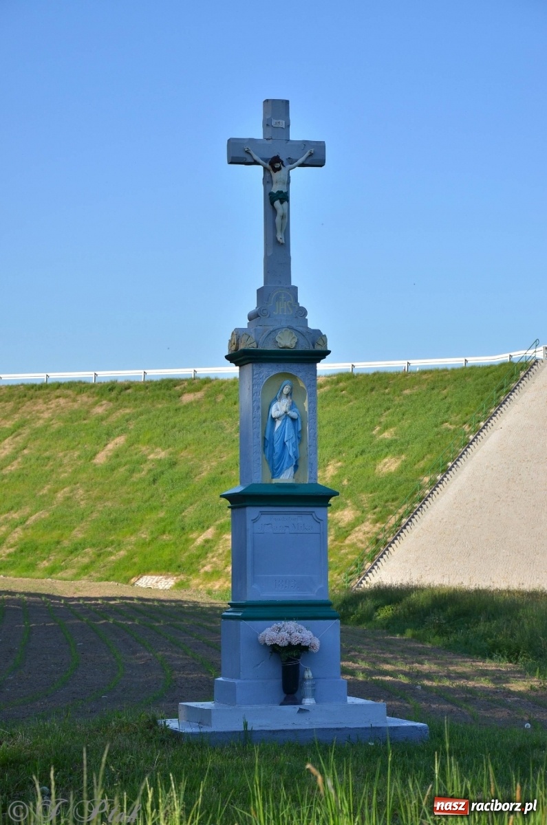 Zdjęcie w galerii na portalu naszraciborz.pl: Obwodnica i okolice. Tak zagospodarowano teren wokół nowej drogi wiadomości z regionu