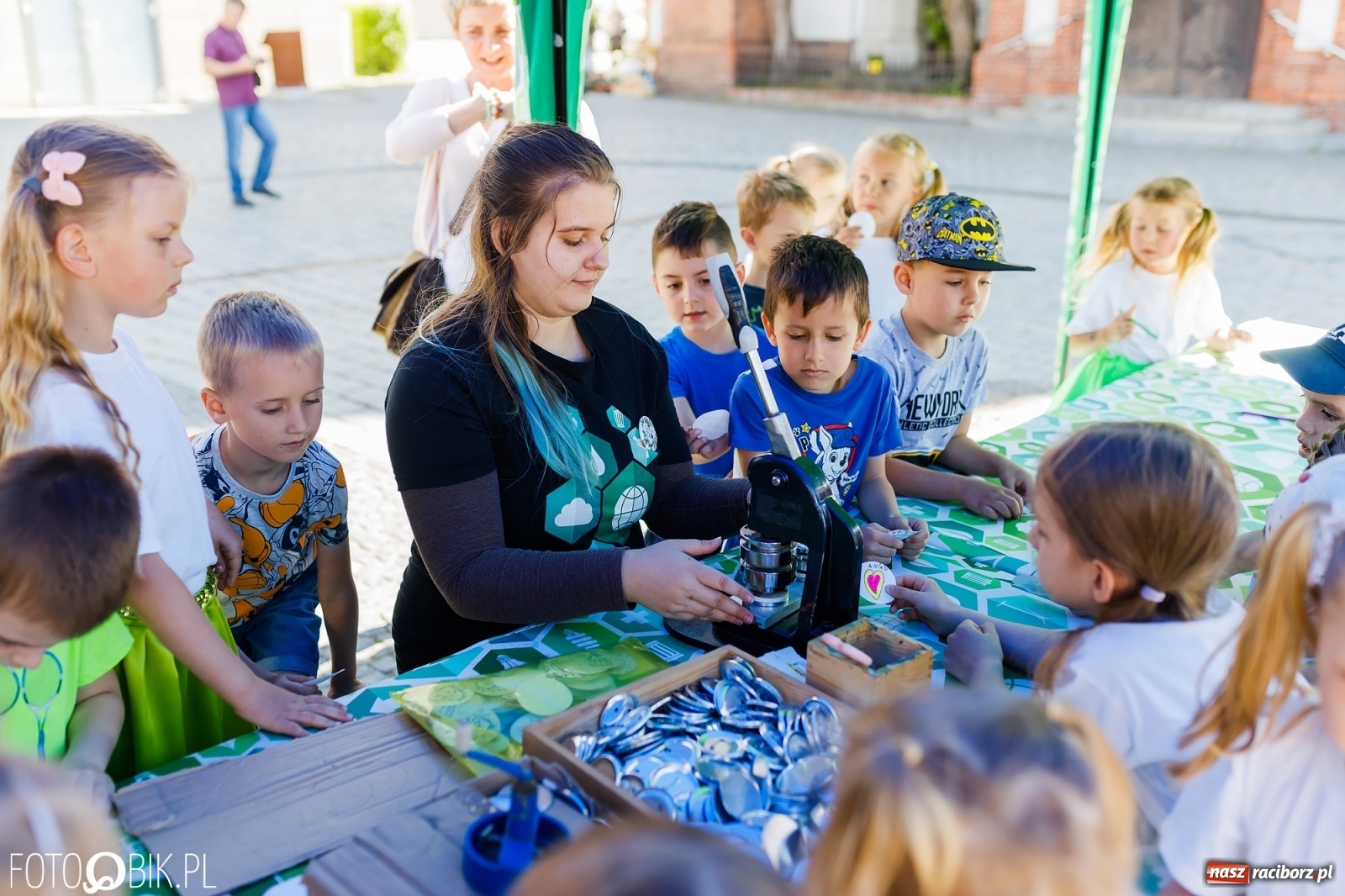 Zdjęcie w galerii na portalu naszraciborz.pl: Festyn ekologiczny na raciborskim Rynku [FOTO i WIDEO] wiadomości z regionu